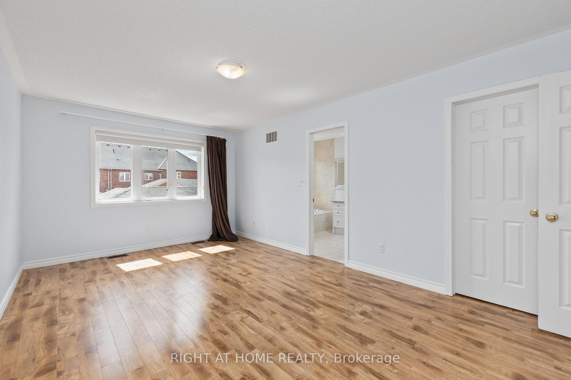 Photo 28 of 3128 Robert Brown Boulevard, Oakville, Glenorchy — HOMEH