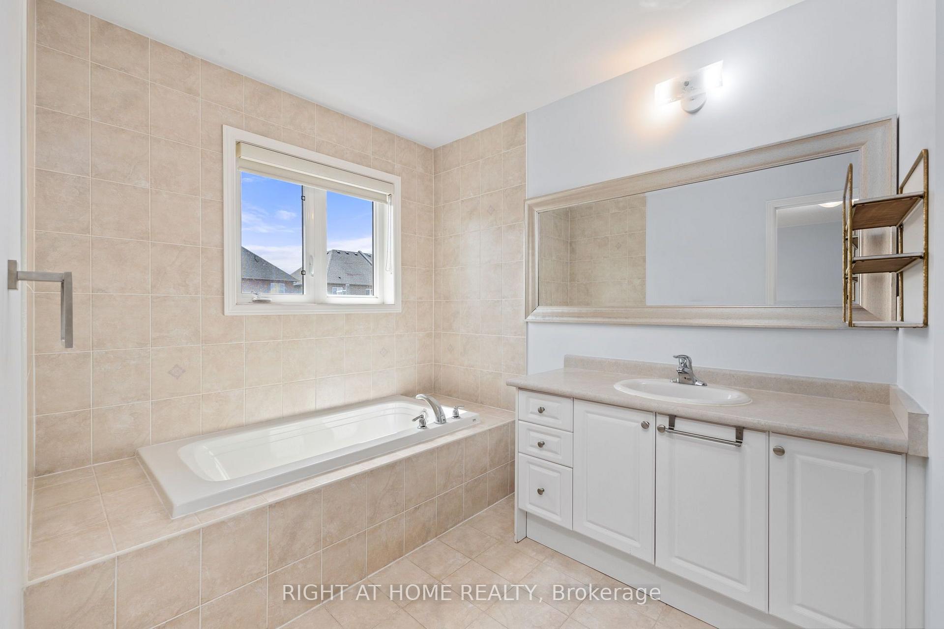 Photo 29 of 3128 Robert Brown Boulevard, Oakville, Glenorchy — HOMEH