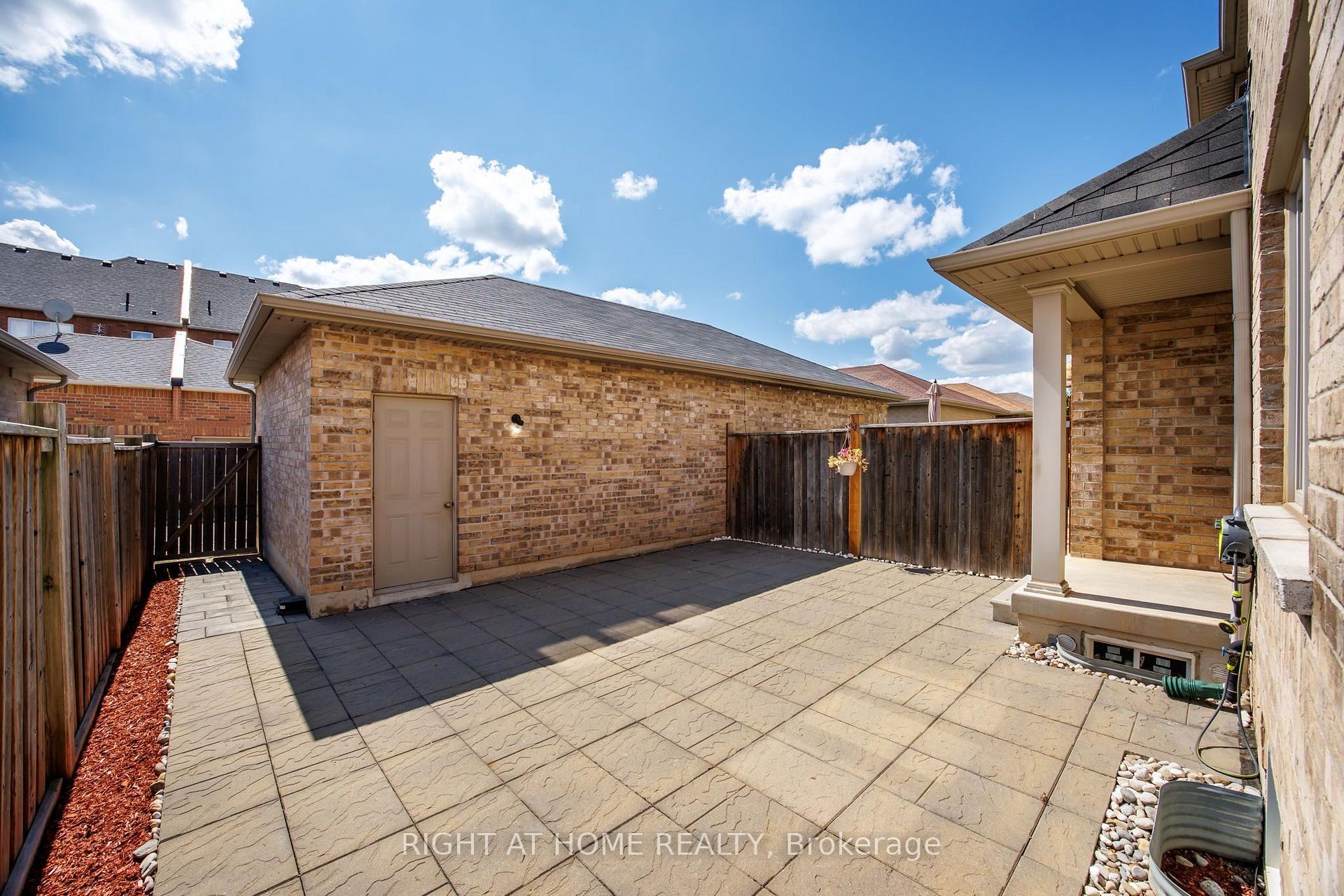 Photo 47 of 3128 Robert Brown Boulevard, Oakville, Glenorchy — HOMEH