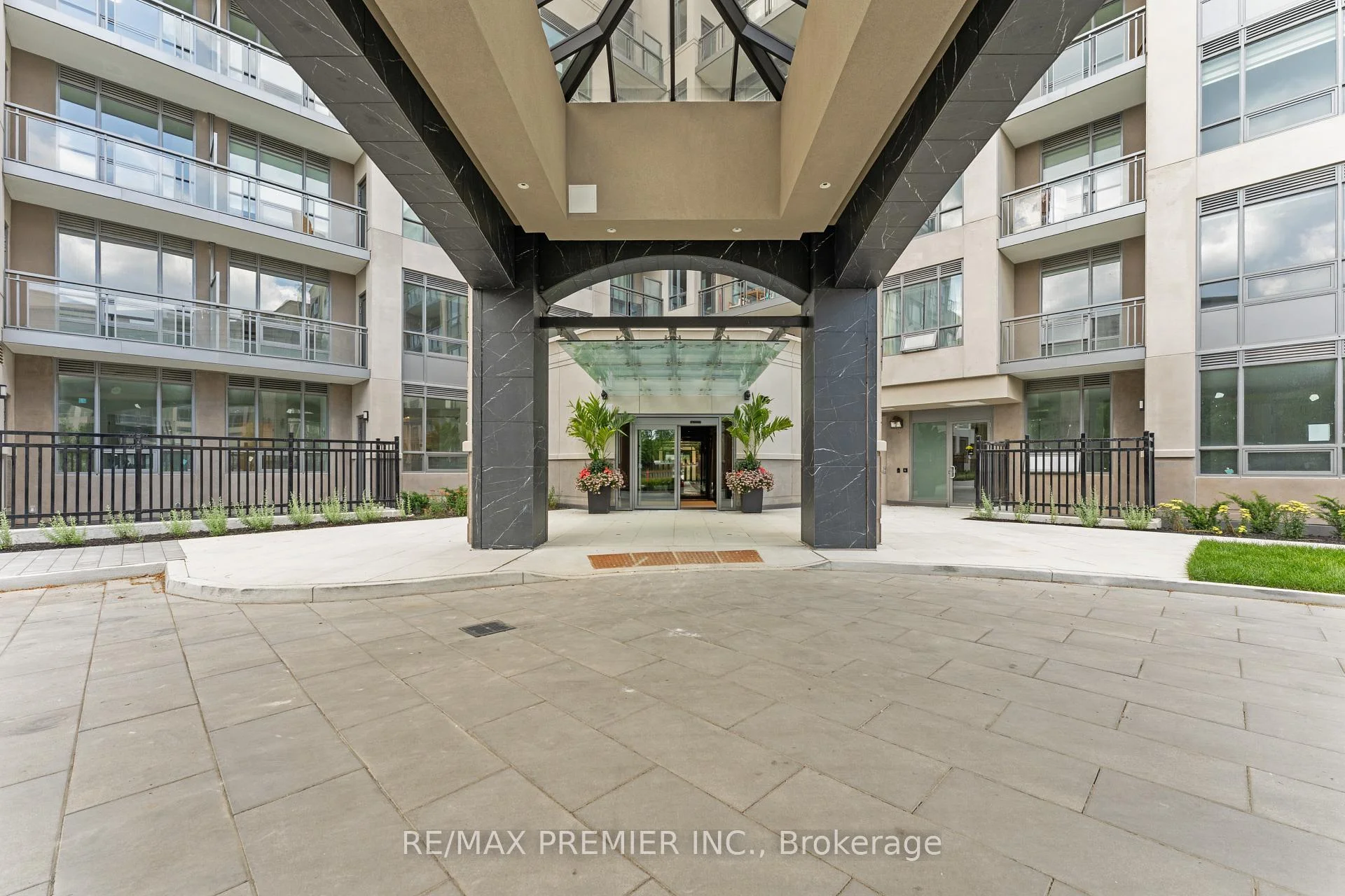 Photo 3 of Unit 106, 2075 King Road, King, King City — HOMEH