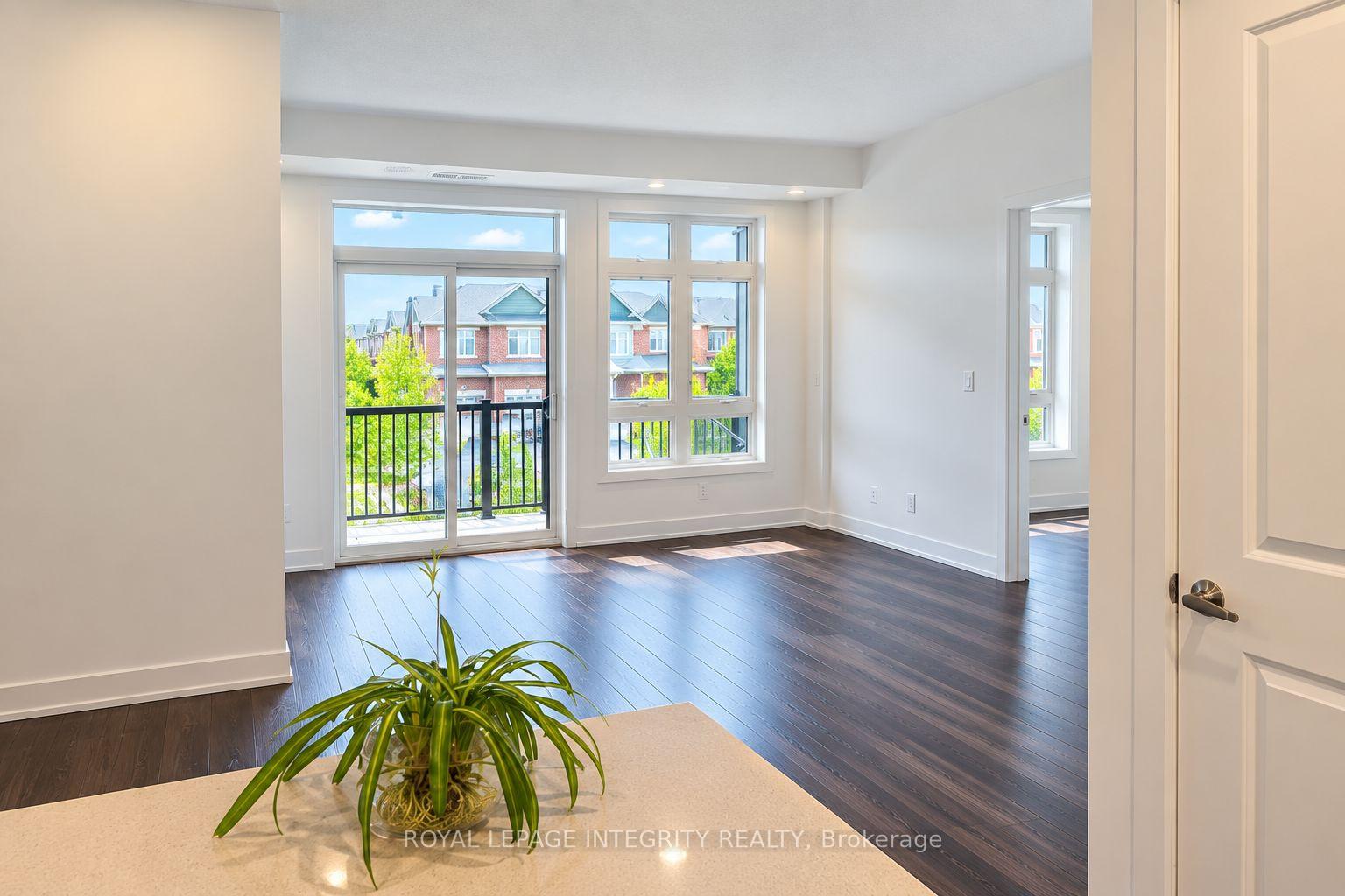 Photo 4 of 127 Fairweather Street, Ottawa, Leitrim — HOMEH