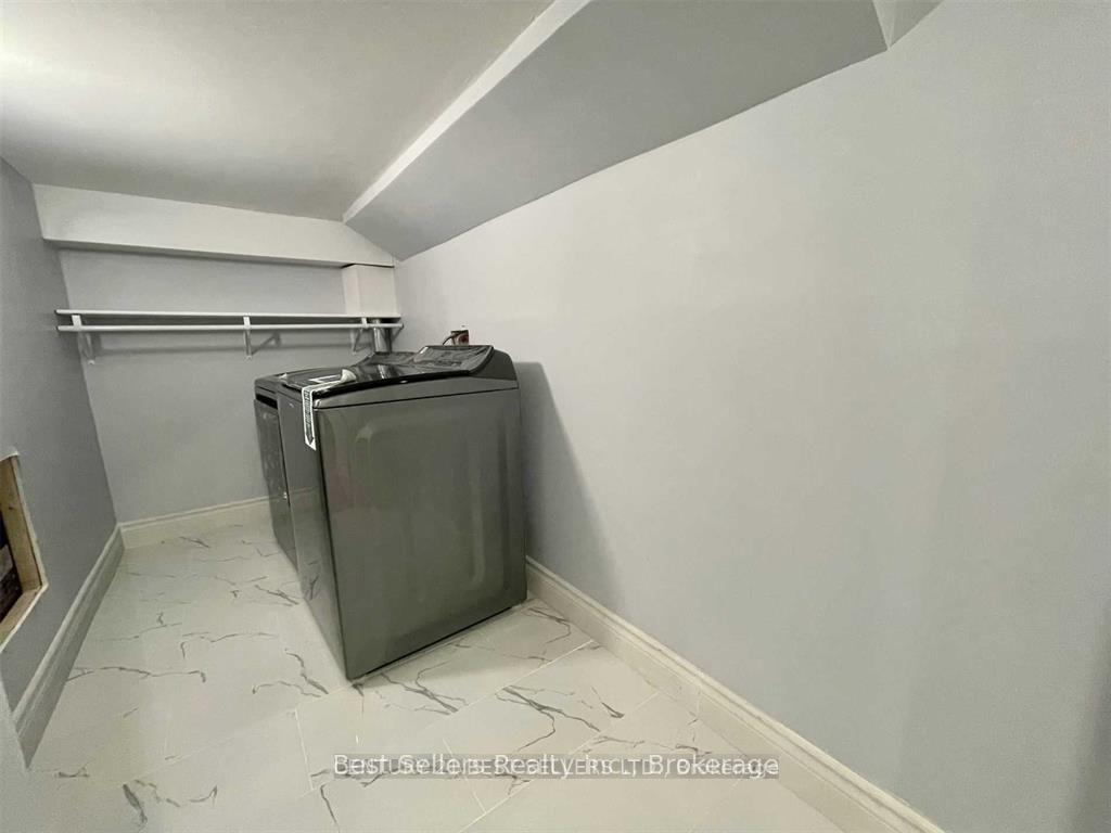 Photo 9 of Unit Bsmt, 32 Stephanie Avenue, Brampton, Bram West — HOMEH