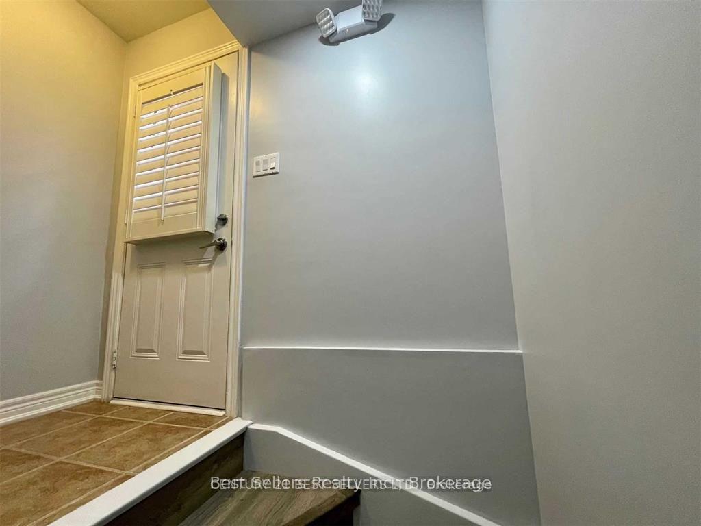 Photo 14 of Unit Bsmt, 32 Stephanie Avenue, Brampton, Bram West — HOMEH