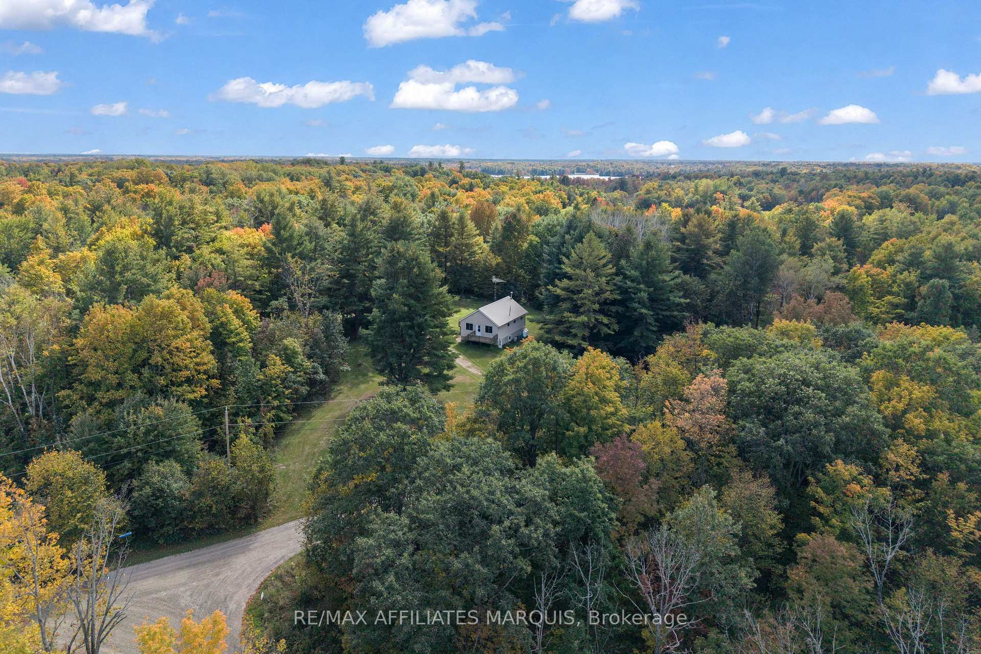 Photo 3 of 1003 Marshall Cota Road, Frontenac, Frontenac Centre — HOMEH