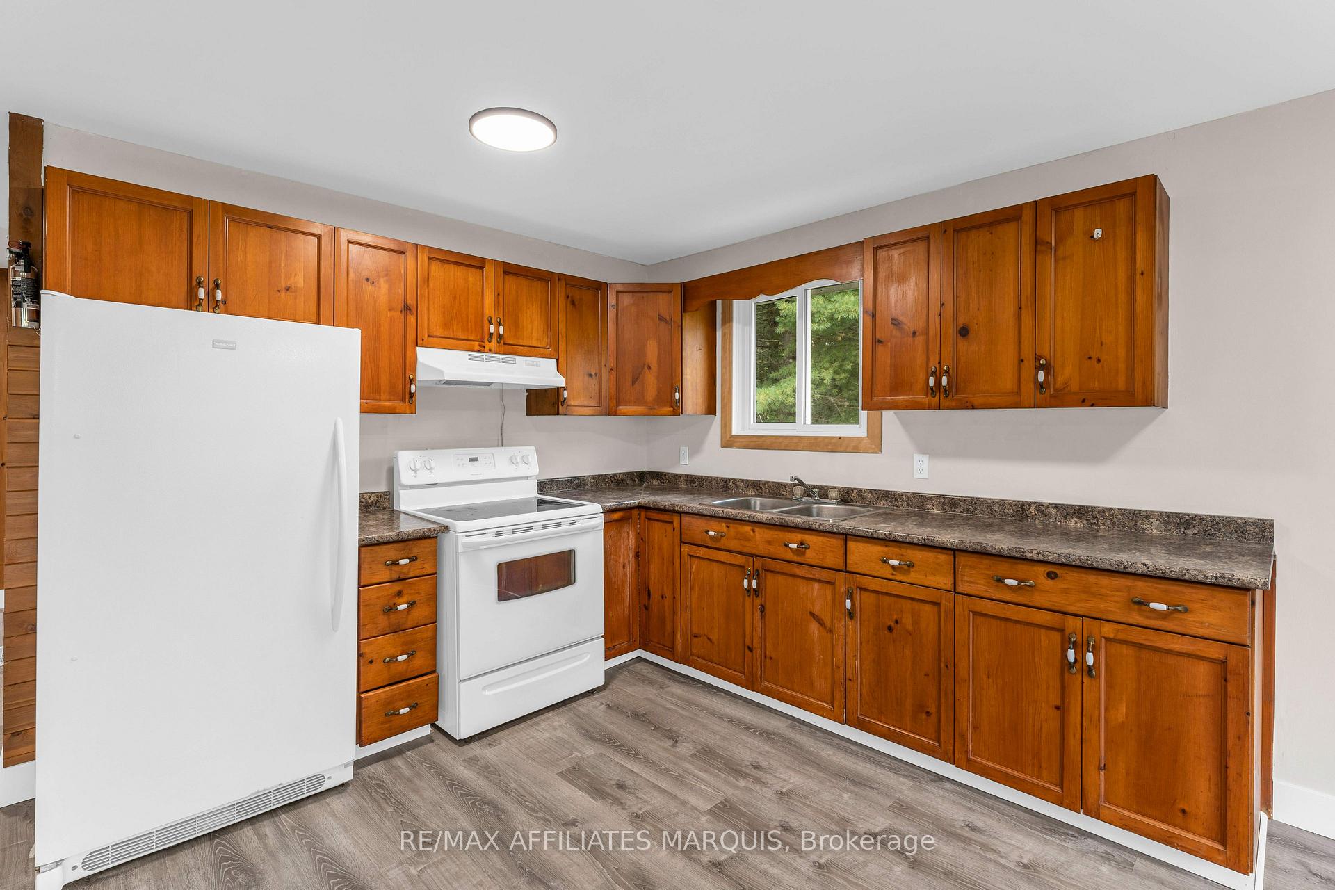 Photo 20 of 1003 Marshall Cota Road, Frontenac, Frontenac Centre — HOMEH