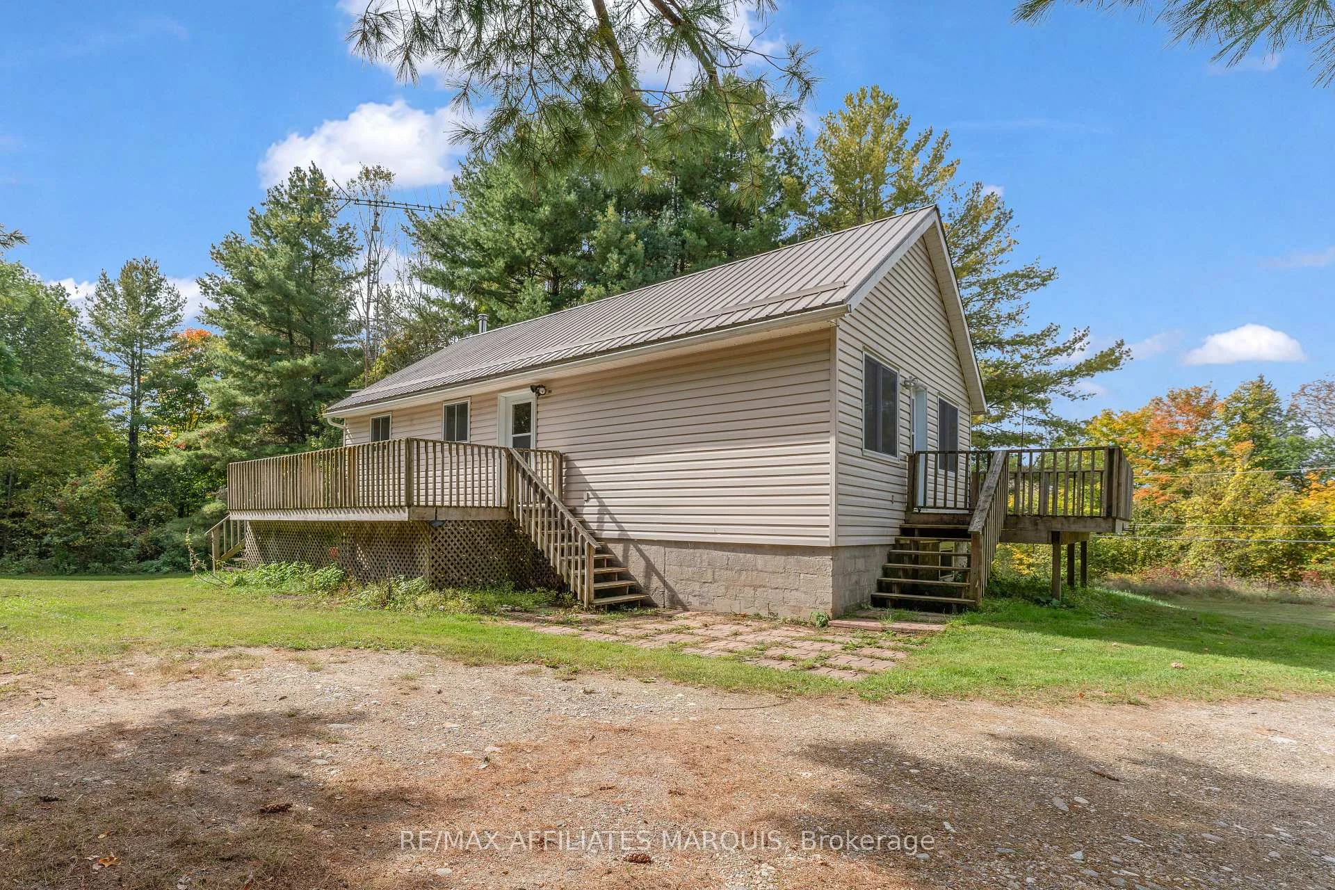 Photo 5 of 1003 Marshall Cota Road, Frontenac, Frontenac Centre — HOMEH