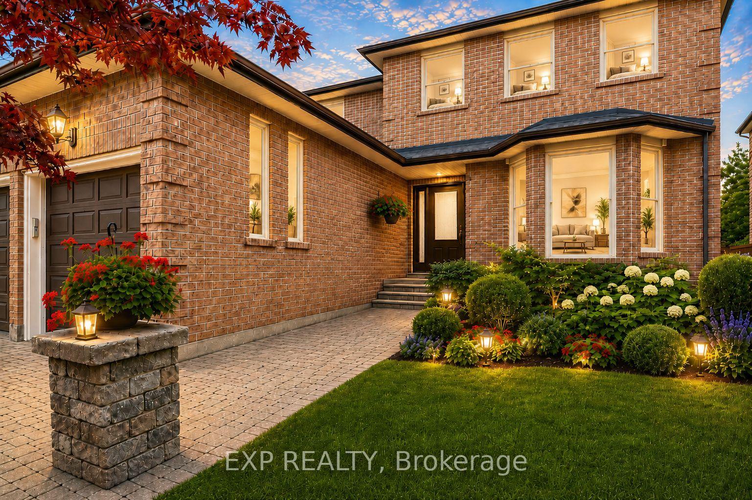 Photo 3 of 16 Wainwright Avenue, Richmond Hill, North Richvale — HOMEH