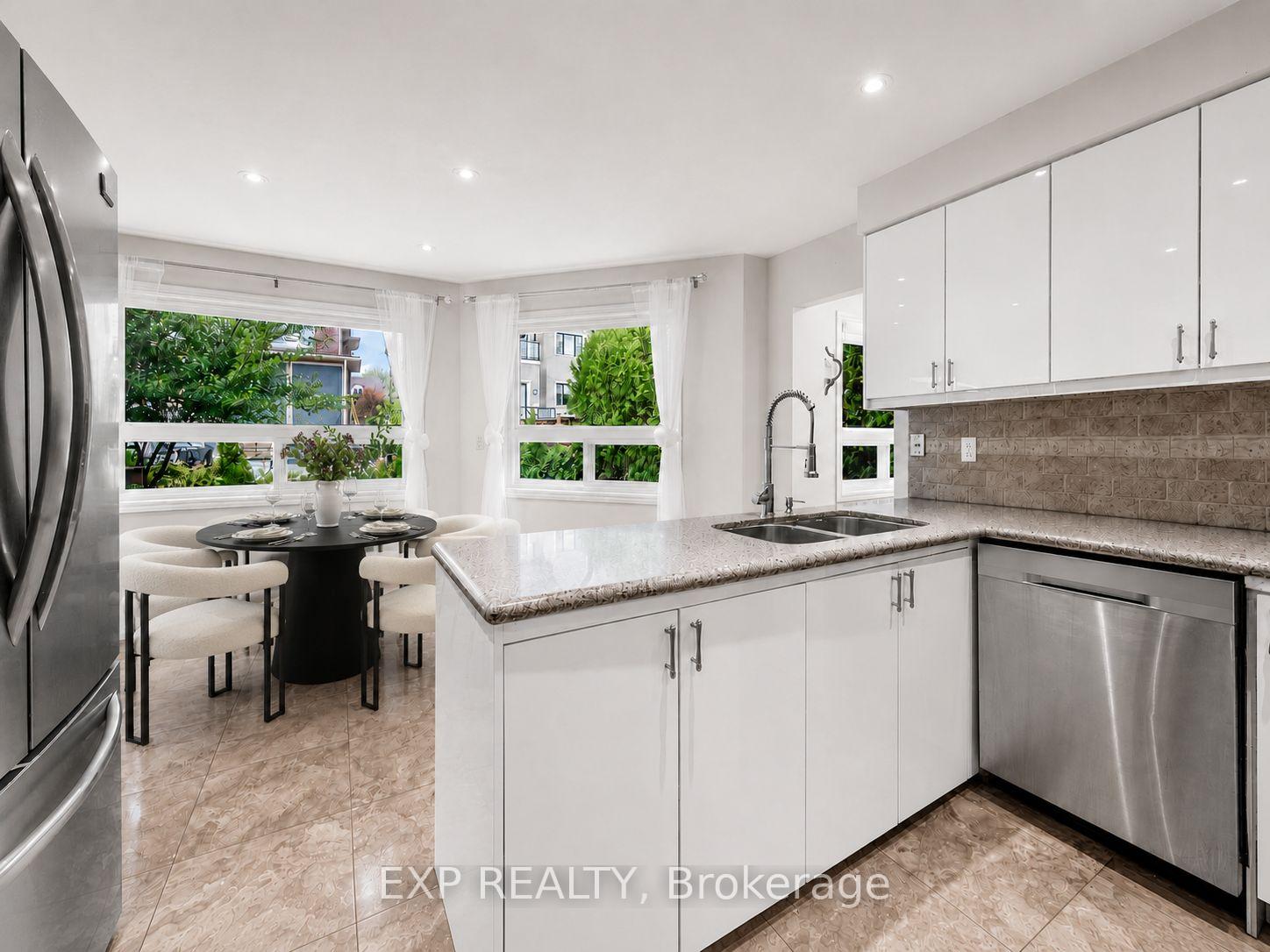 Photo 10 of 16 Wainwright Avenue, Richmond Hill, North Richvale — HOMEH