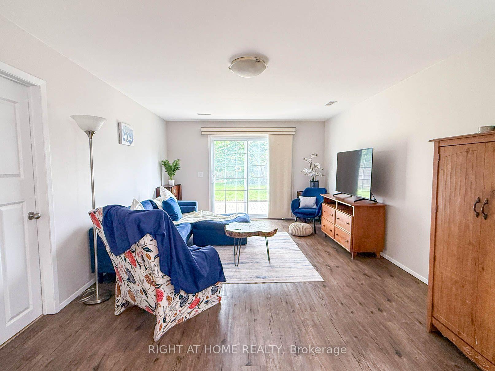 Photo 2 of 2623 Kaymar Crescent, Sarnia — HOMEH