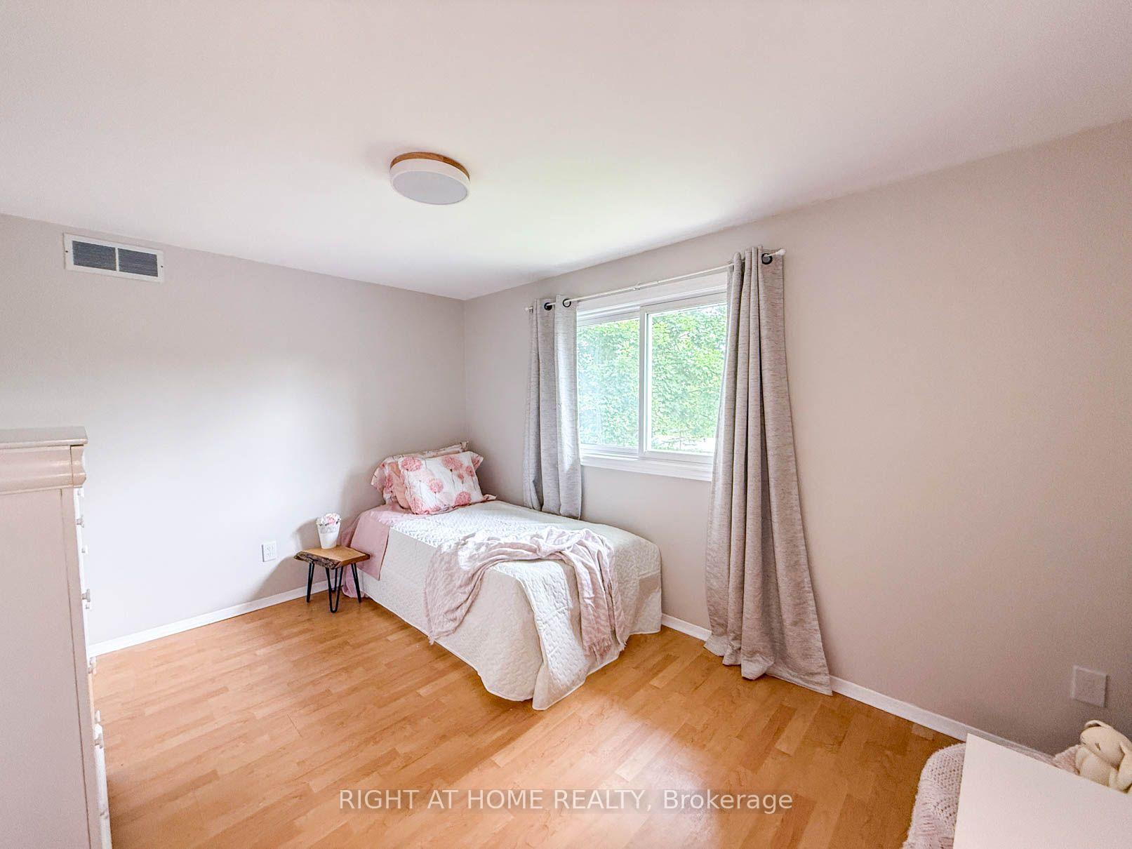 Photo 13 of 2623 Kaymar Crescent, Sarnia — HOMEH