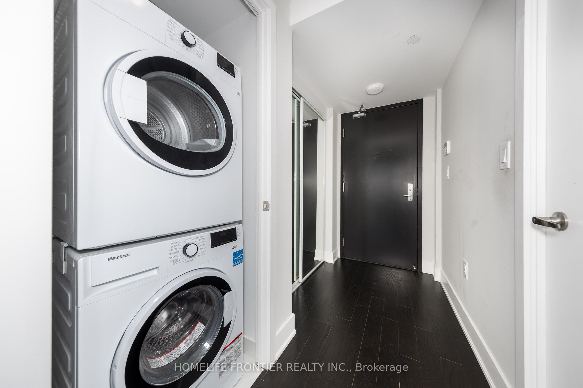 Photo 3 of Unit 2310, 955 Bay Street, Toronto, Bay Street Corridor — HOMEH
