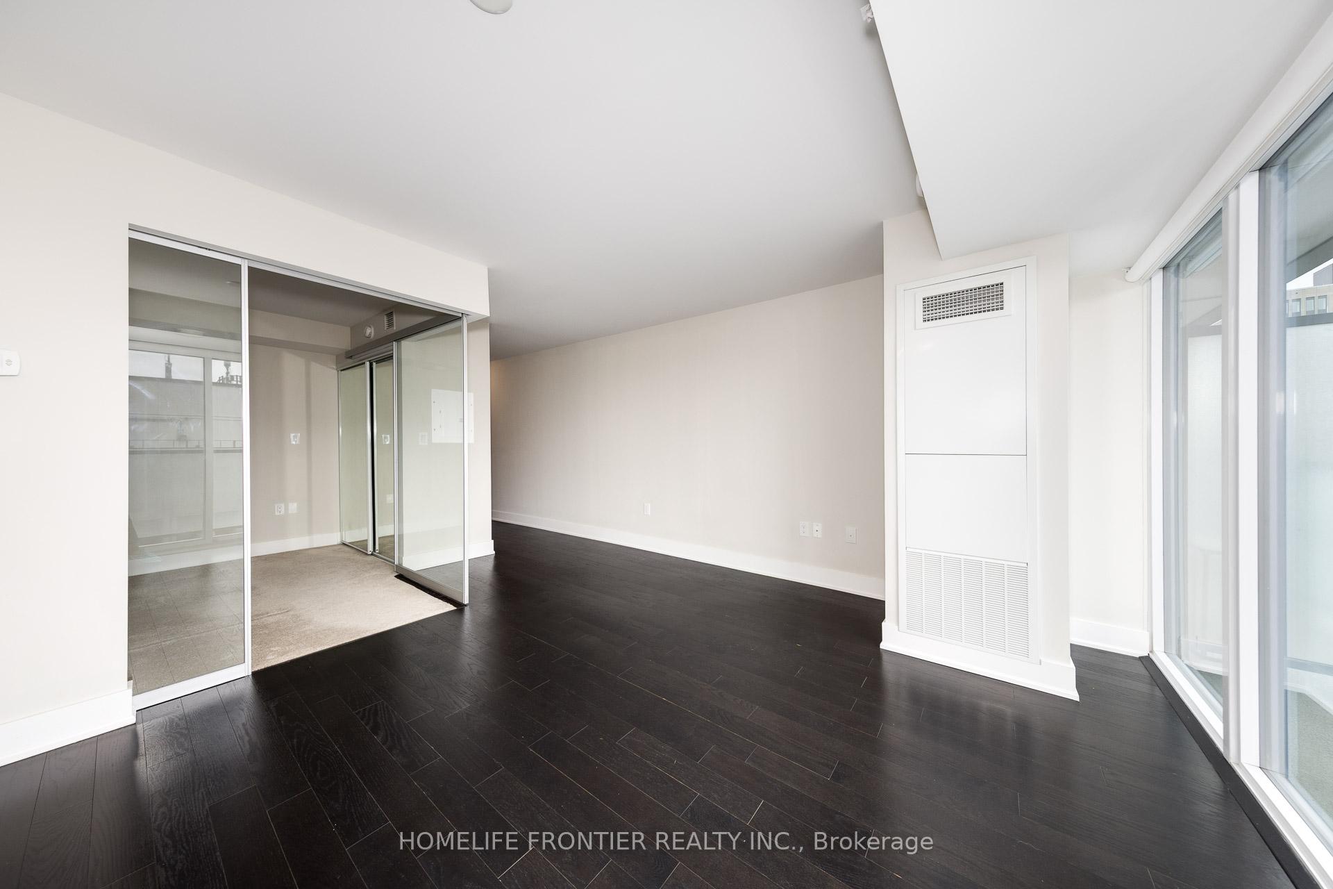 Photo 4 of Unit 2310, 955 Bay Street, Toronto, Bay Street Corridor — HOMEH