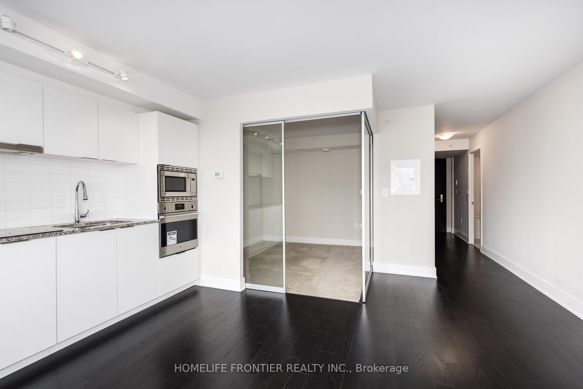 Photo 7 of Unit 2310, 955 Bay Street, Toronto, Bay Street Corridor — HOMEH