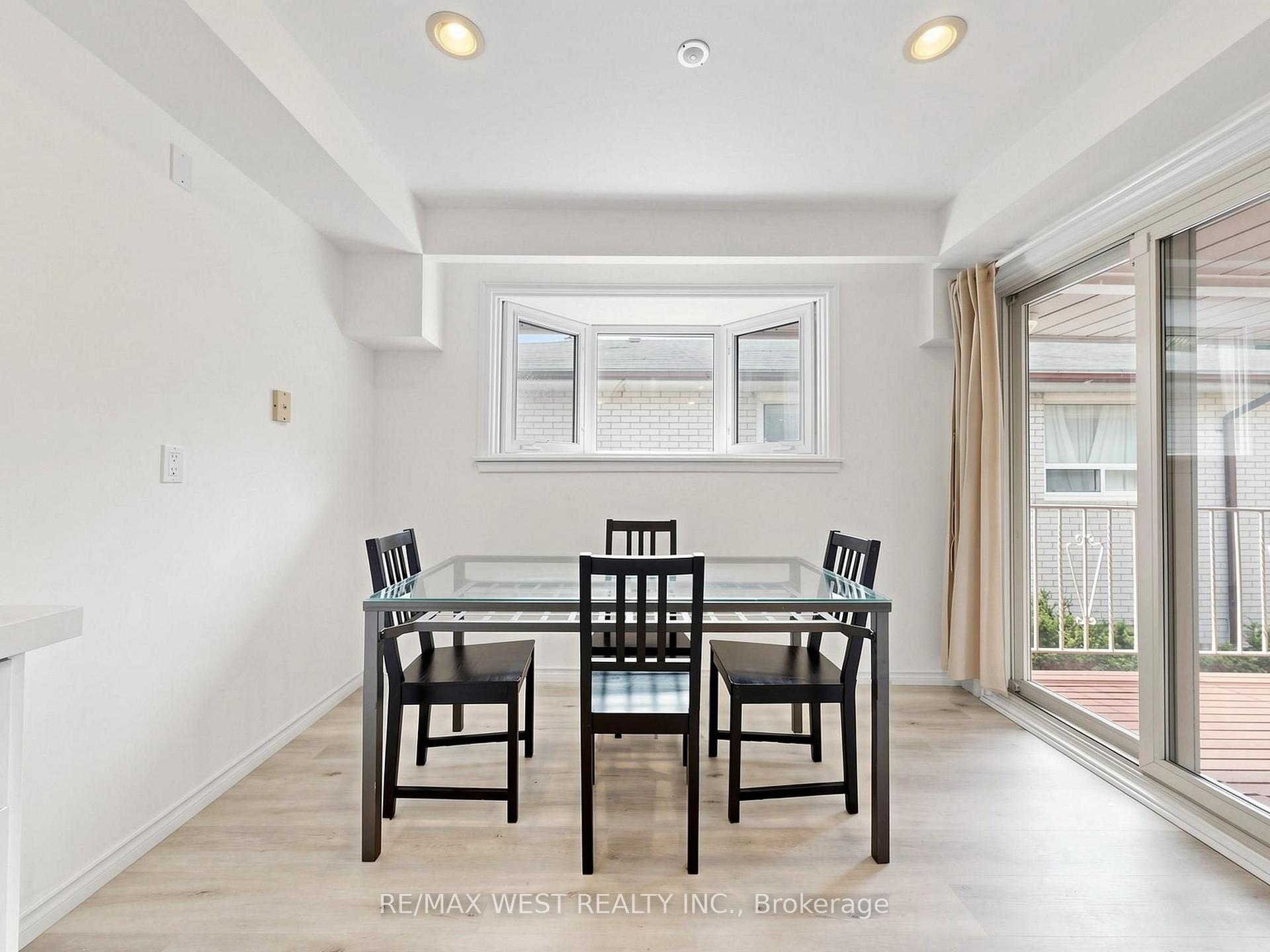 Photo 8 of 41 Burnview Crescent, Scarborough, Woburn — HOMEH