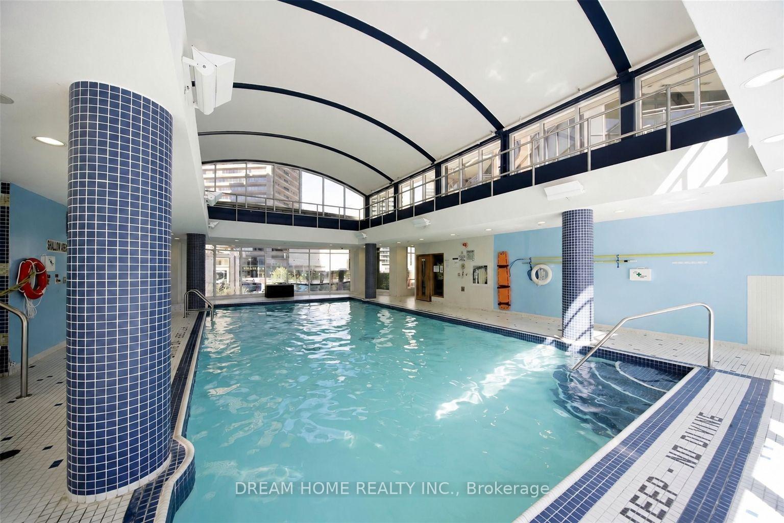 Photo 12 of Unit 711, 23 Sheppard Avenue E, North York, Willowdale East — HOMEH