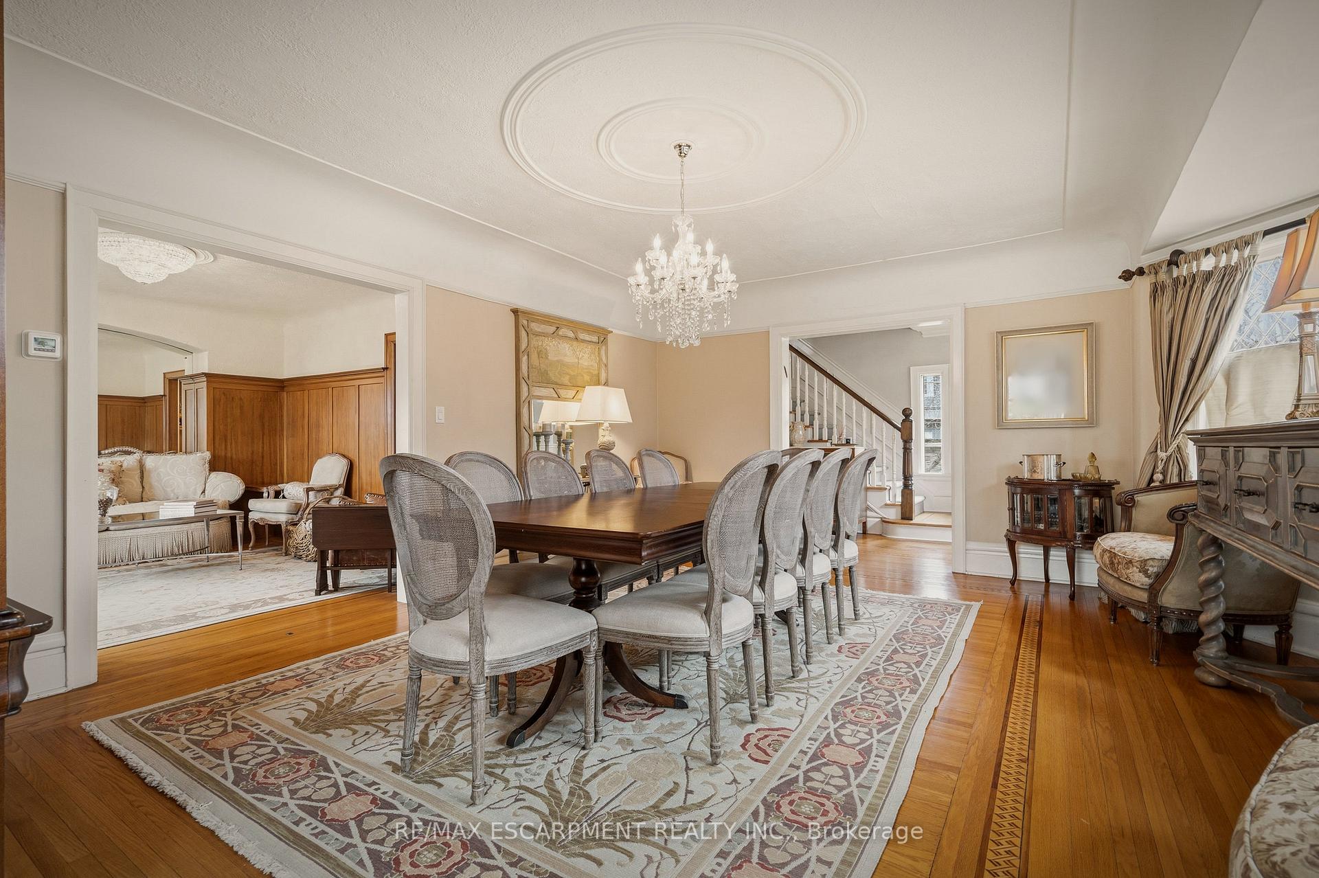 Photo 11 of 74 Oak Knoll Drive, Hamilton, Westdale — HOMEH