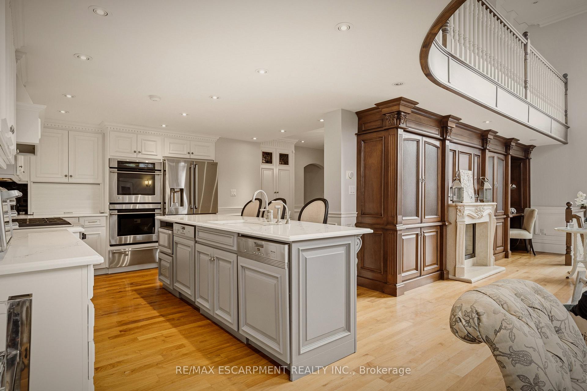 Photo 22 of 74 Oak Knoll Drive, Hamilton, Westdale — HOMEH