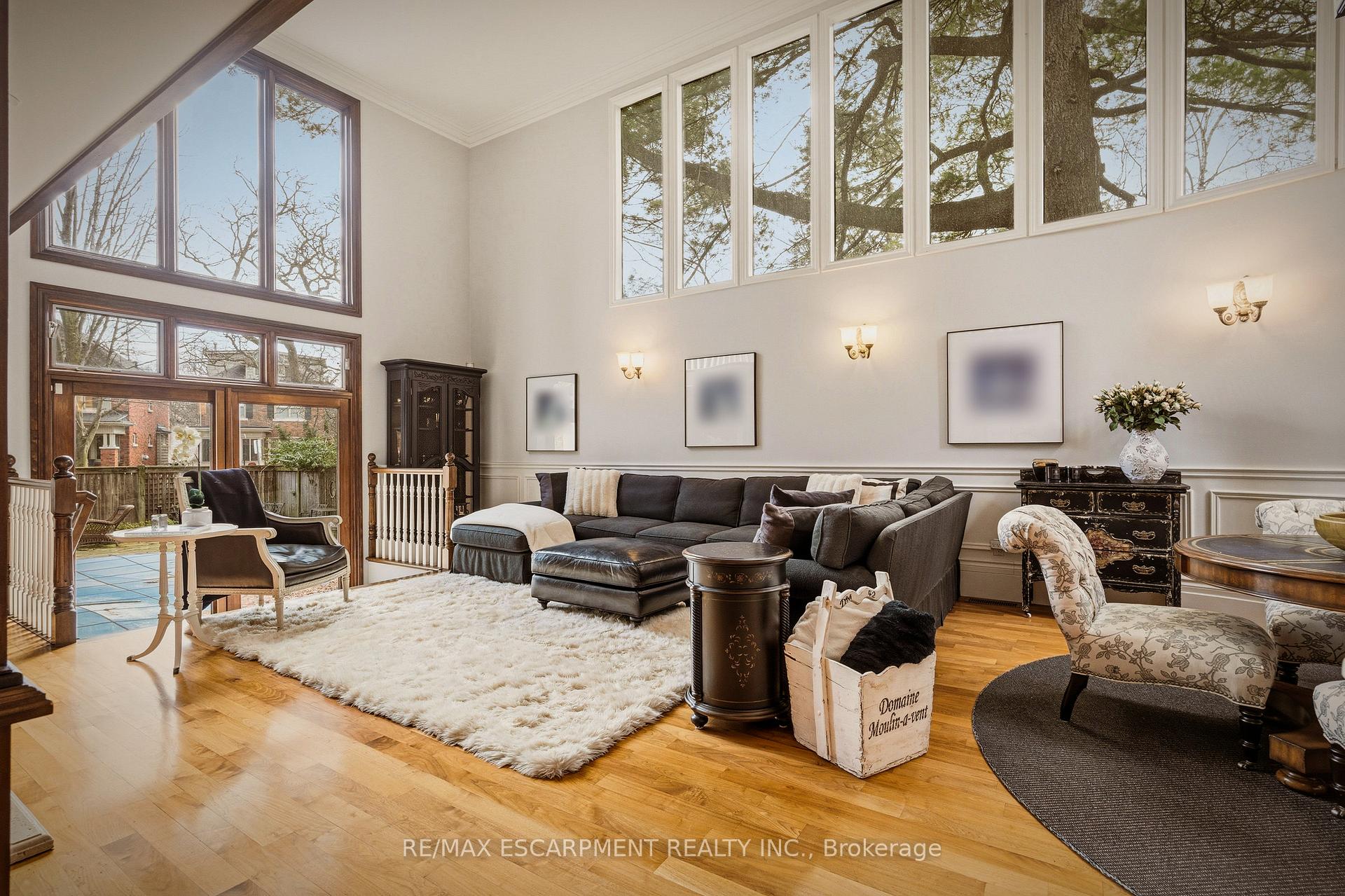 Photo 23 of 74 Oak Knoll Drive, Hamilton, Westdale — HOMEH