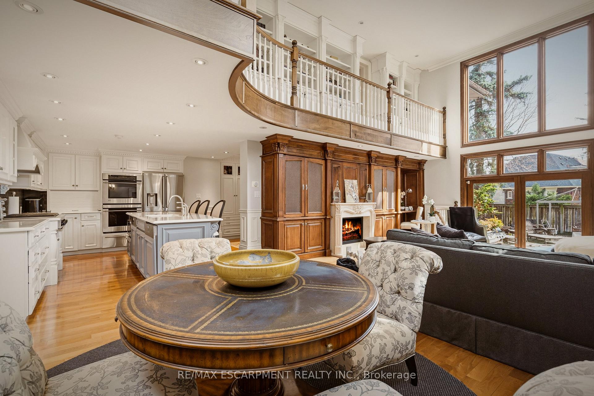 Photo 25 of 74 Oak Knoll Drive, Hamilton, Westdale — HOMEH