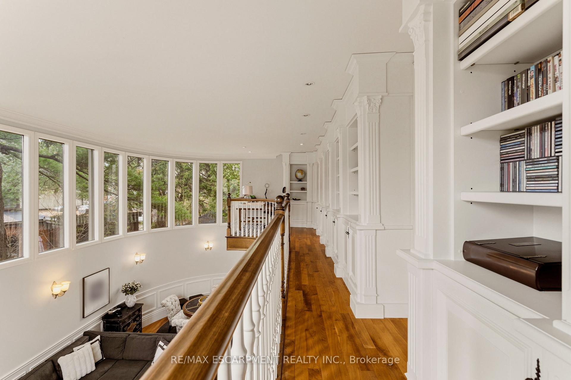 Photo 30 of 74 Oak Knoll Drive, Hamilton, Westdale — HOMEH