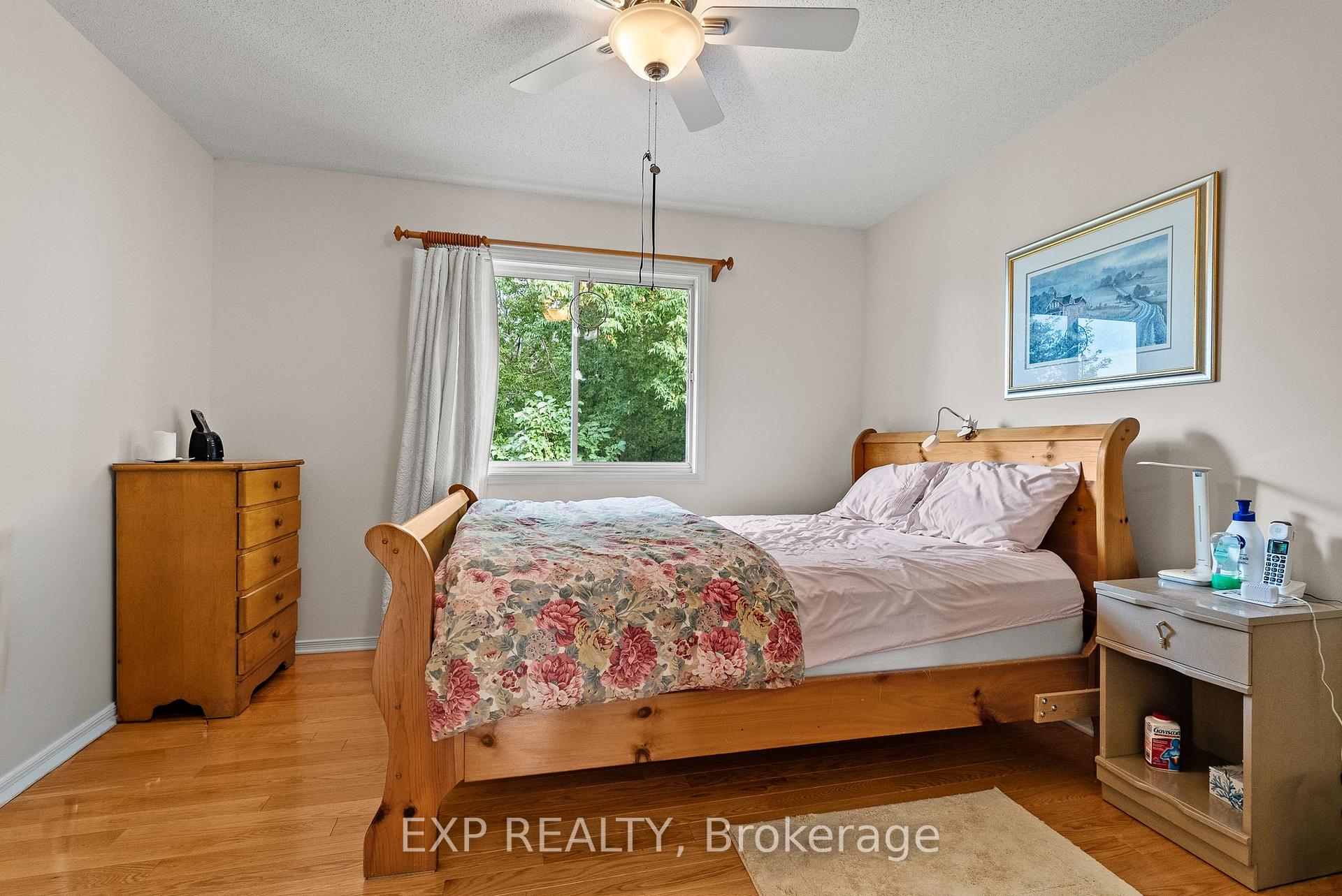 Photo 18 of 534 Lawler Crescent, Ottawa, Chatelaine Village — HOMEH