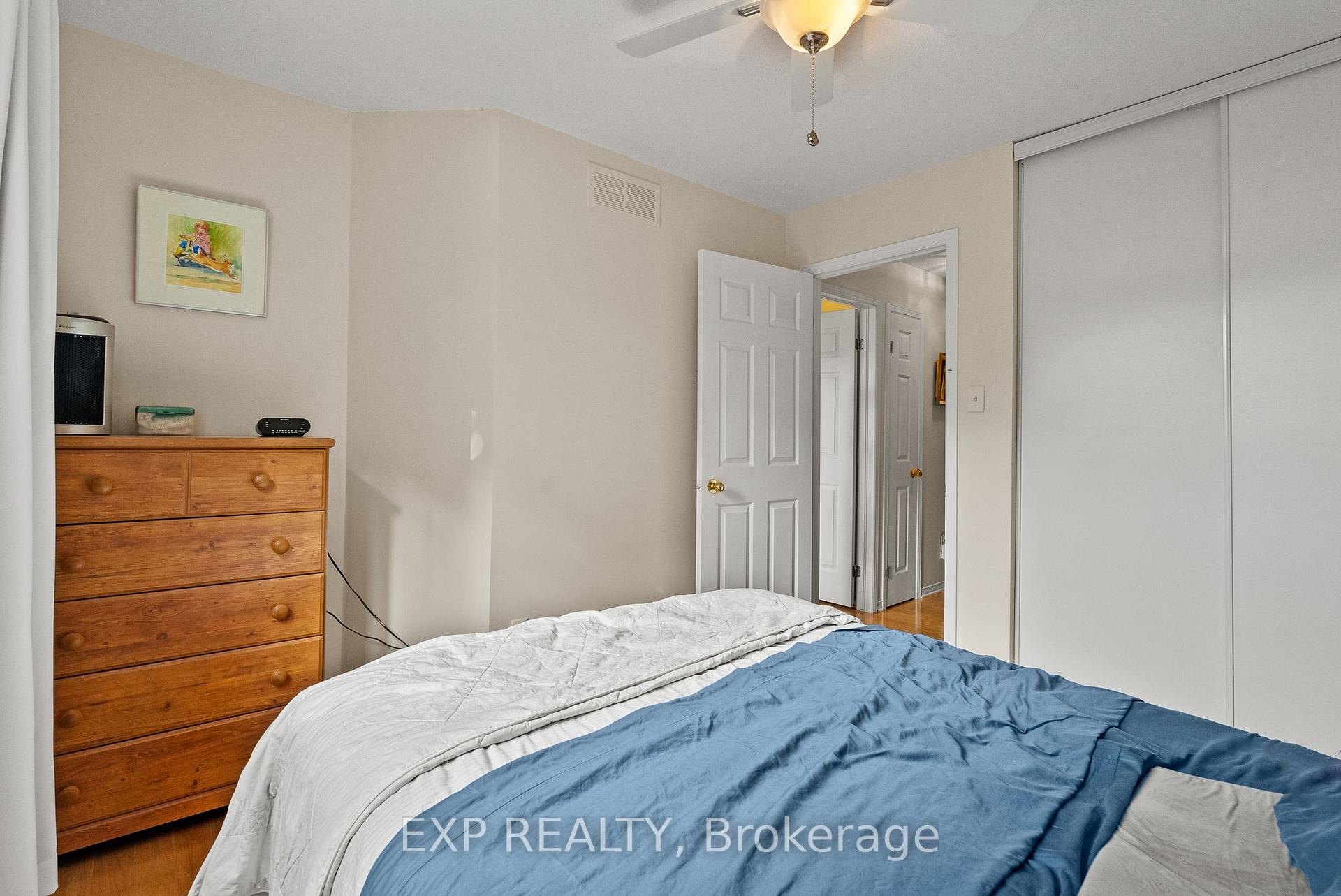 Photo 25 of 534 Lawler Crescent, Ottawa, Chatelaine Village — HOMEH