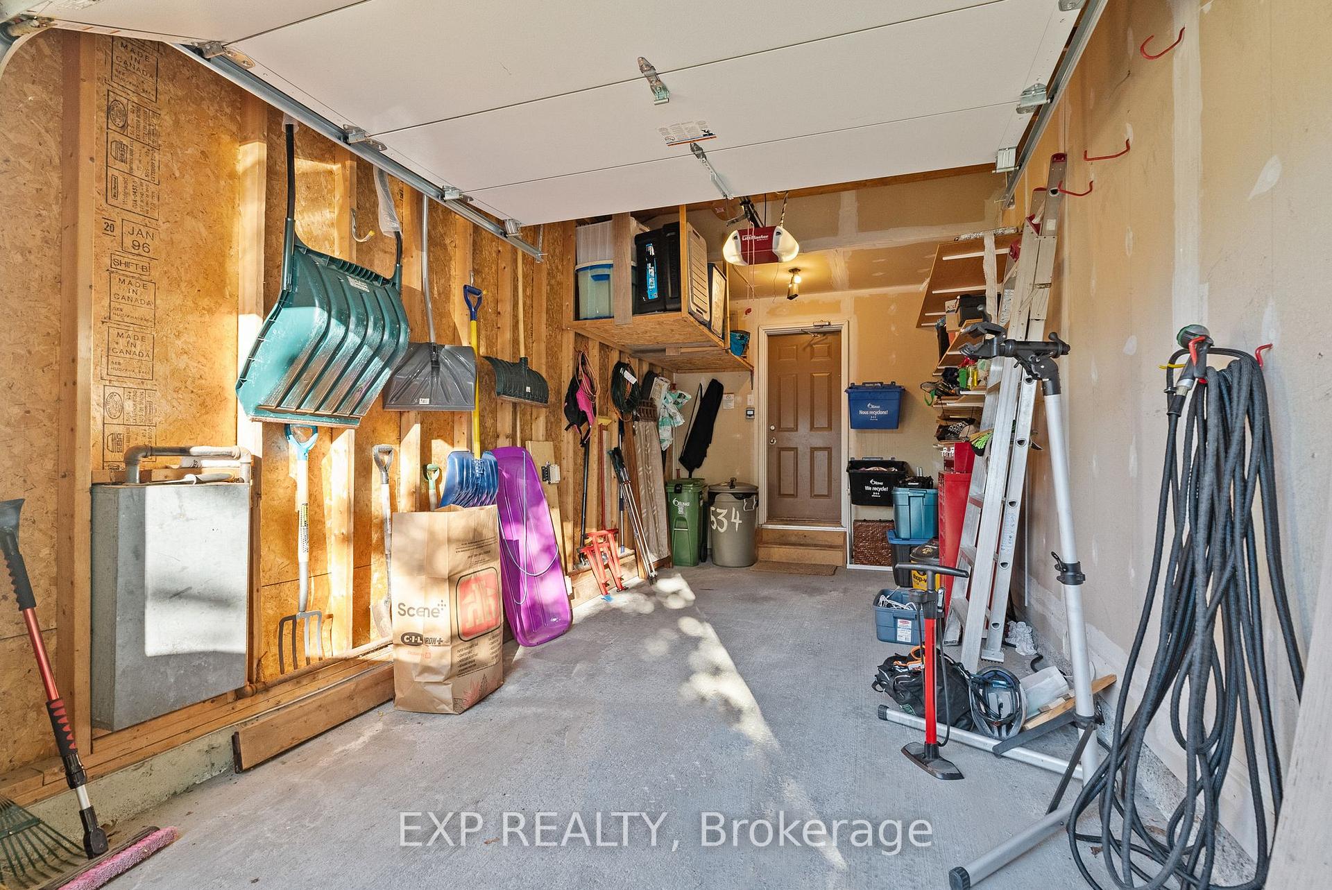 Photo 35 of 534 Lawler Crescent, Ottawa, Chatelaine Village — HOMEH