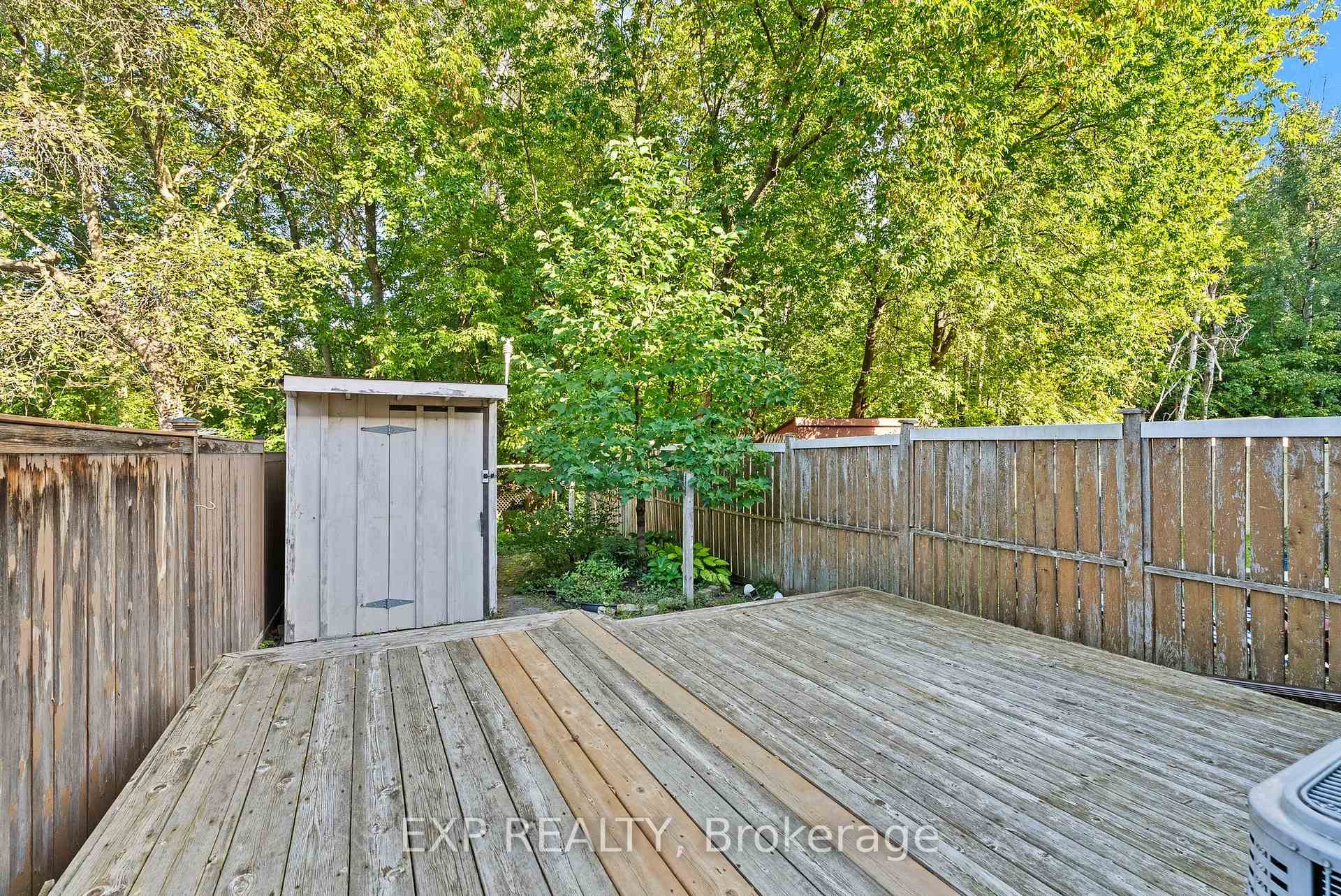 Photo 36 of 534 Lawler Crescent, Ottawa, Chatelaine Village — HOMEH