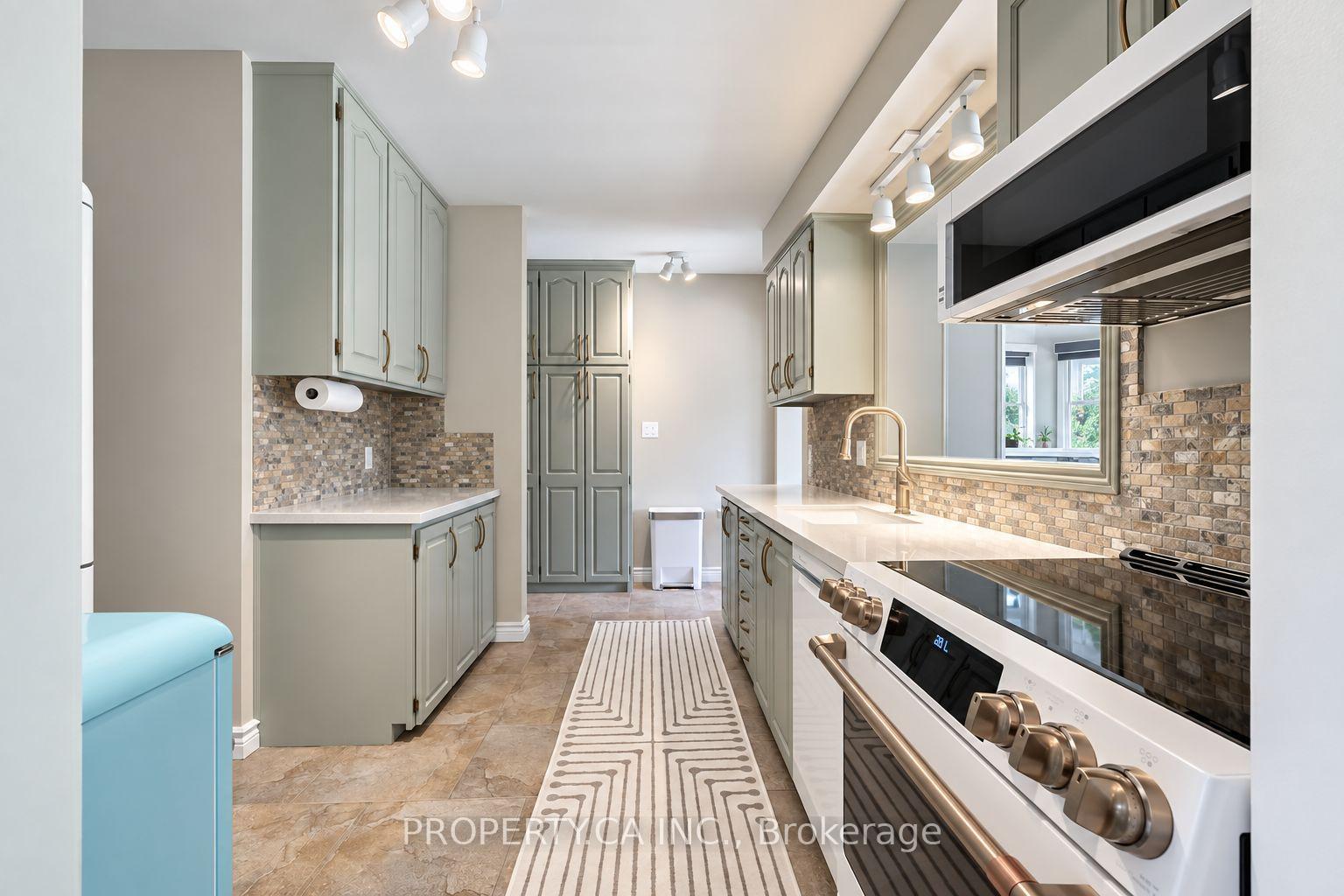Photo 6 of 609 Annapolis Avenue, Oshawa, McLaughlin — HOMEH