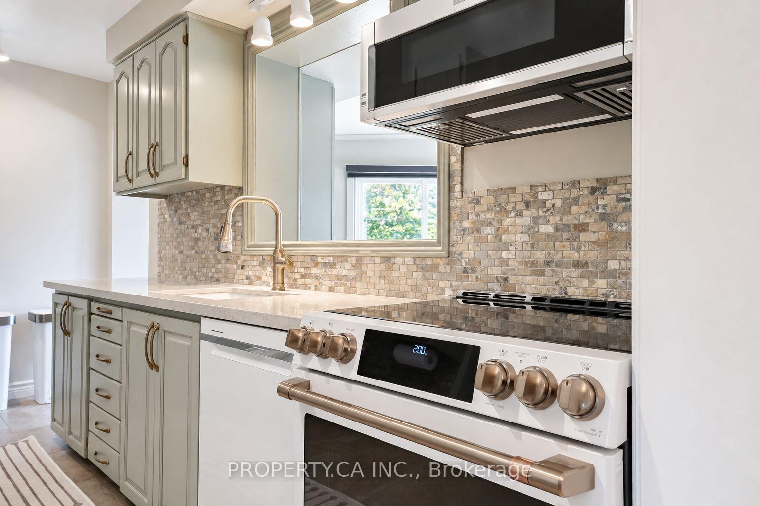 Photo 7 of 609 Annapolis Avenue, Oshawa, McLaughlin — HOMEH