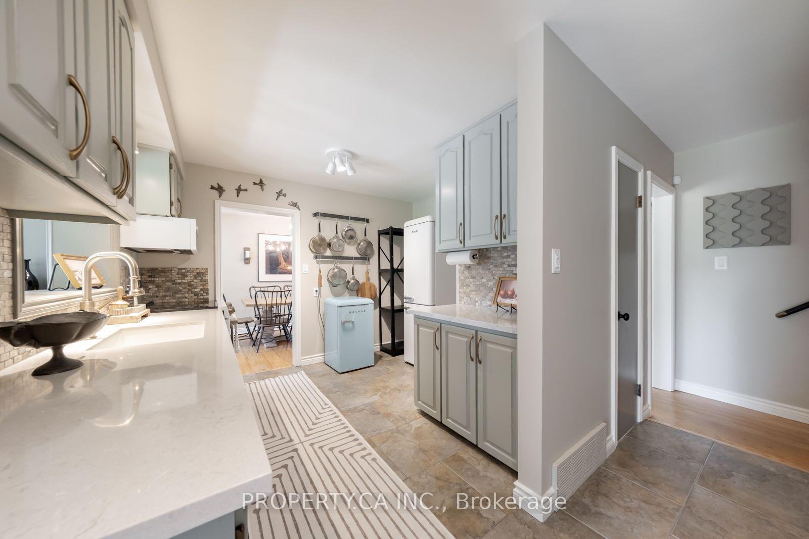 Photo 8 of 609 Annapolis Avenue, Oshawa, McLaughlin — HOMEH