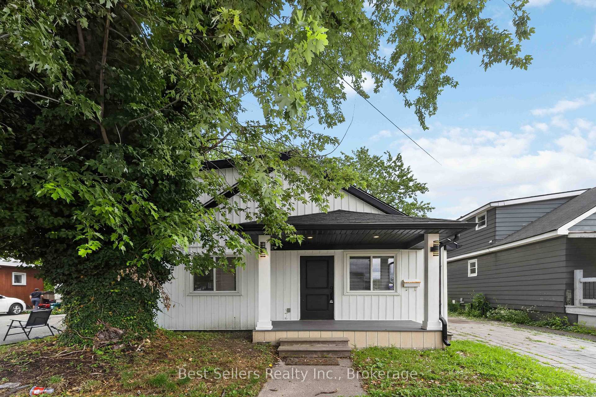 Photo 1 of 85 Pelham Road, St. Catharines, Western Hill — HOMEH
