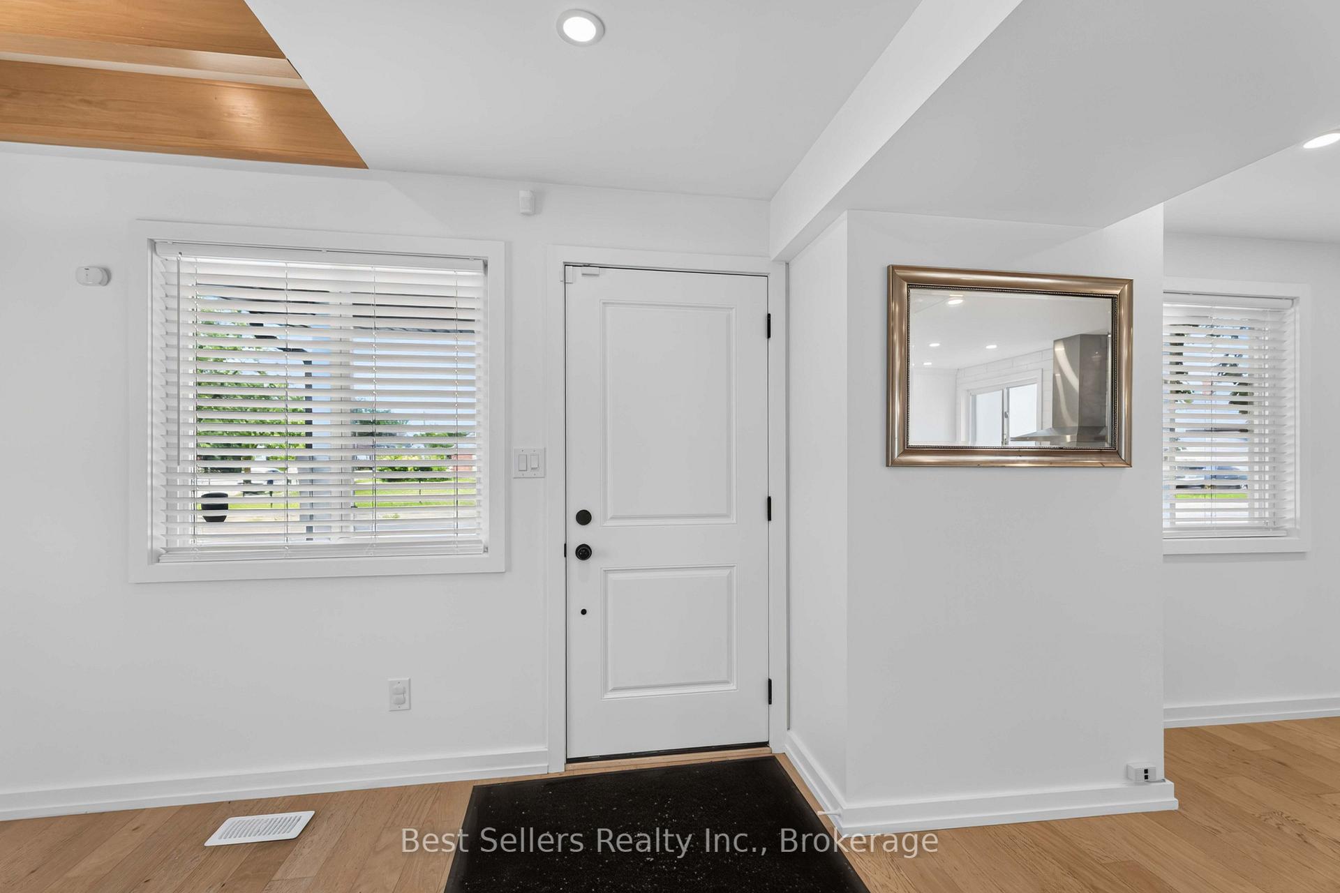 Photo 3 of 85 Pelham Road, St. Catharines, Western Hill — HOMEH