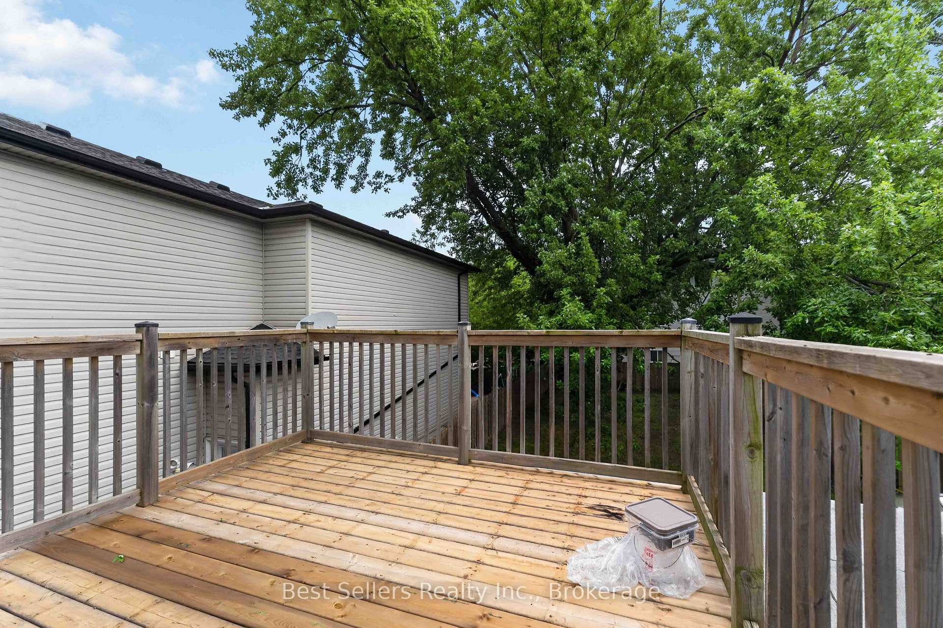 Photo 29 of 85 Pelham Road, St. Catharines, Western Hill — HOMEH