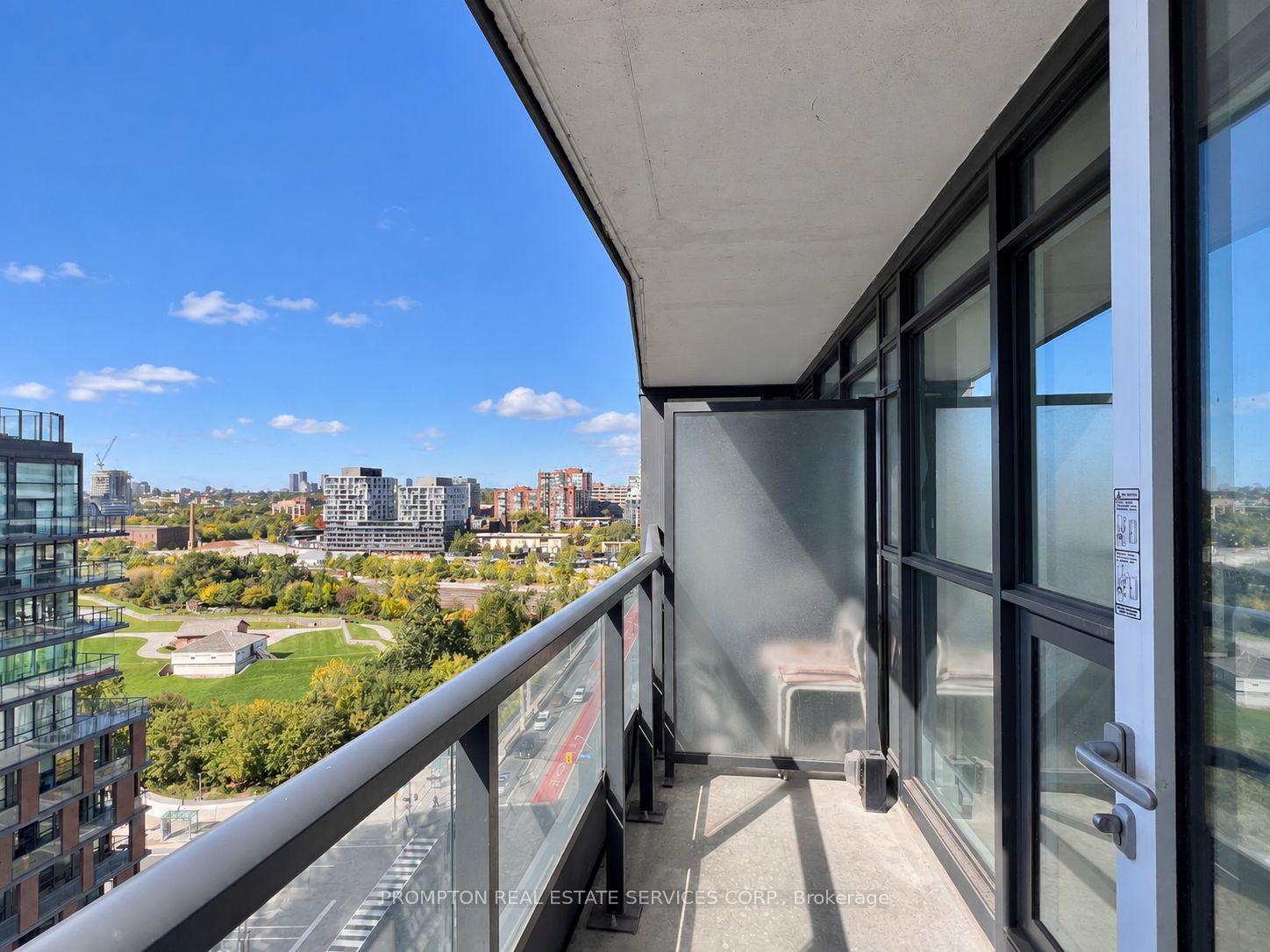 Photo 8 of Unit 1615, 80 Queens Wharf Road, Toronto, Waterfront Communities — HOMEH