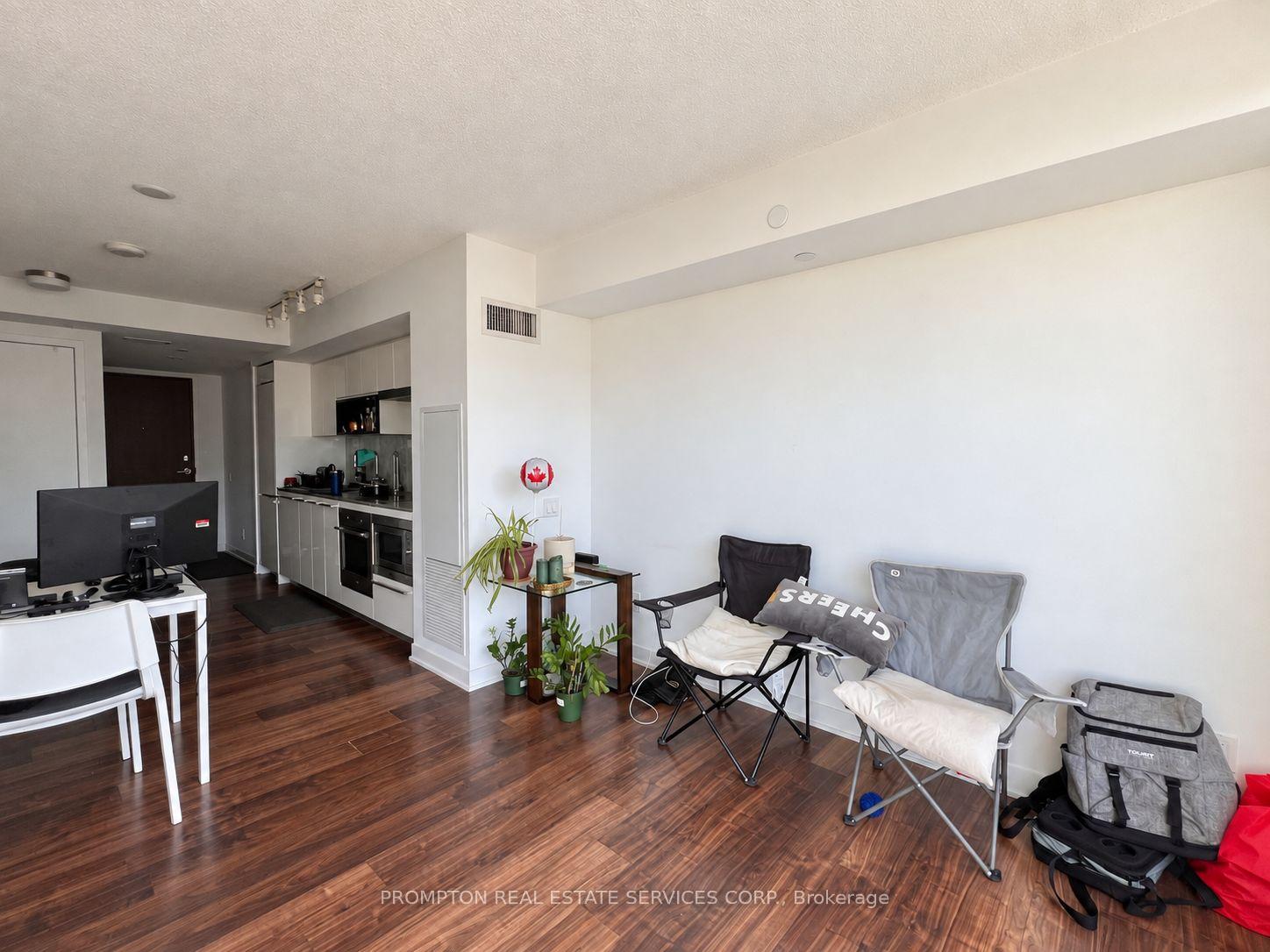 Photo 11 of Unit 1615, 80 Queens Wharf Road, Toronto, Waterfront Communities — HOMEH