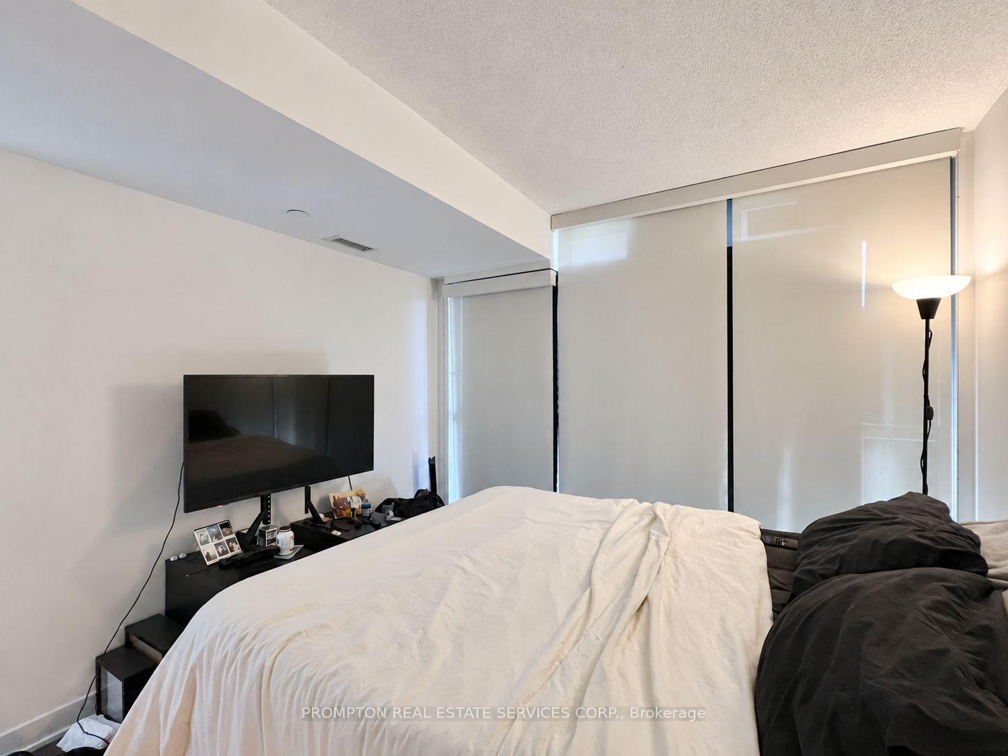 Photo 15 of Unit 1615, 80 Queens Wharf Road, Toronto, Waterfront Communities — HOMEH
