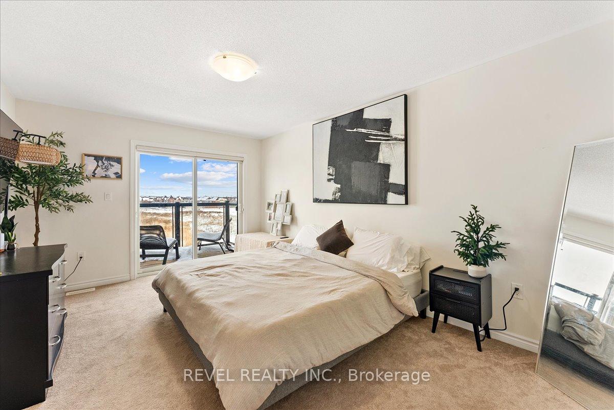 Photo 9 of 25 Lake Trail Way, Whitby, Brooklin — HOMEH