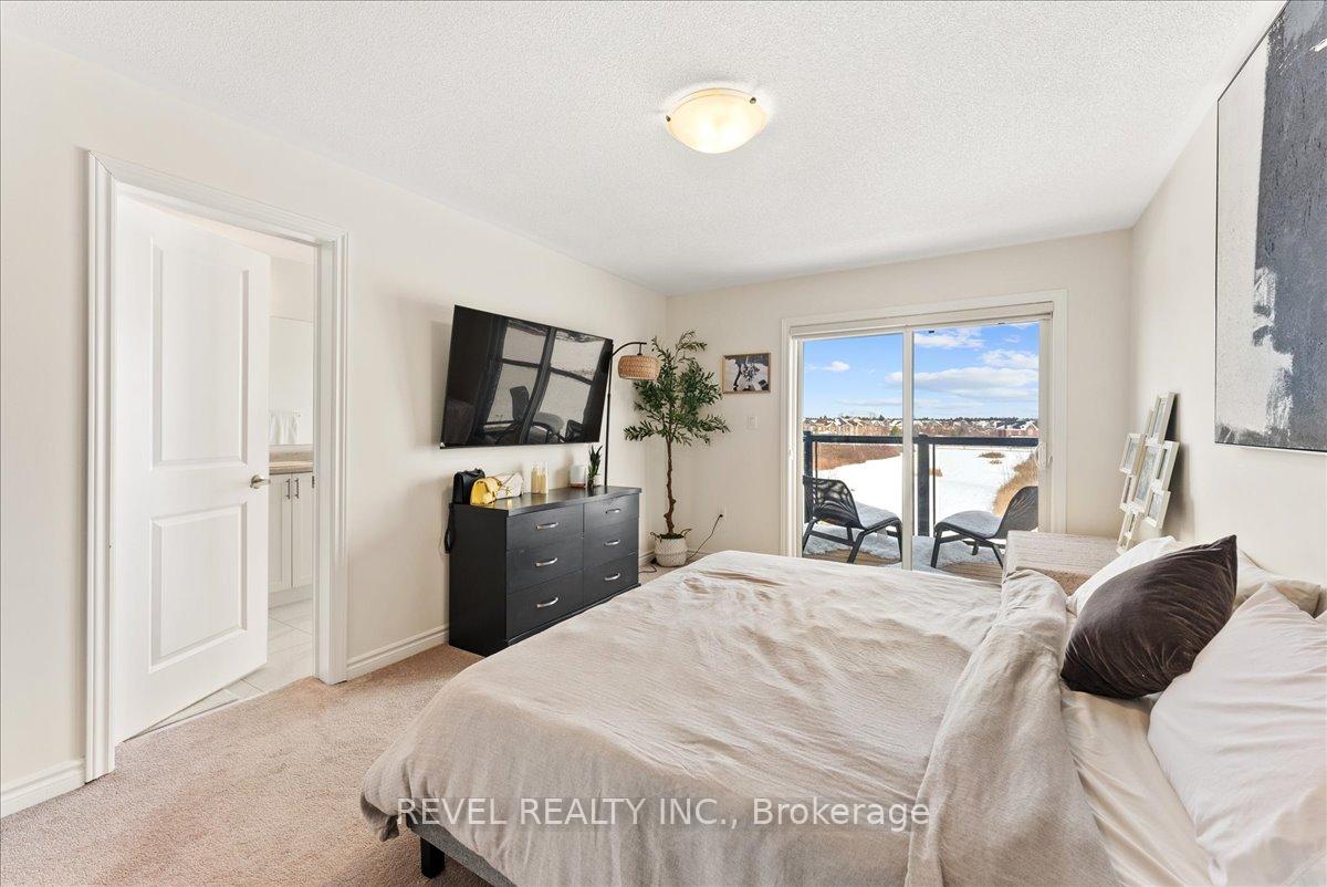 Photo 10 of 25 Lake Trail Way, Whitby, Brooklin — HOMEH