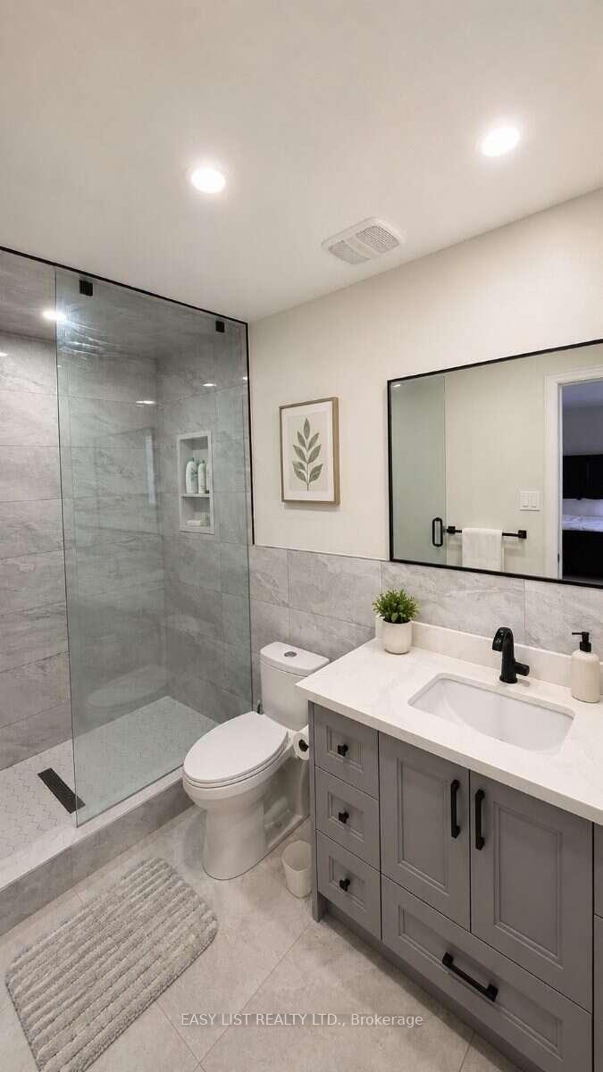 Photo 25 of 103 Fifefield Drive, Vaughan, Maple — HOMEH