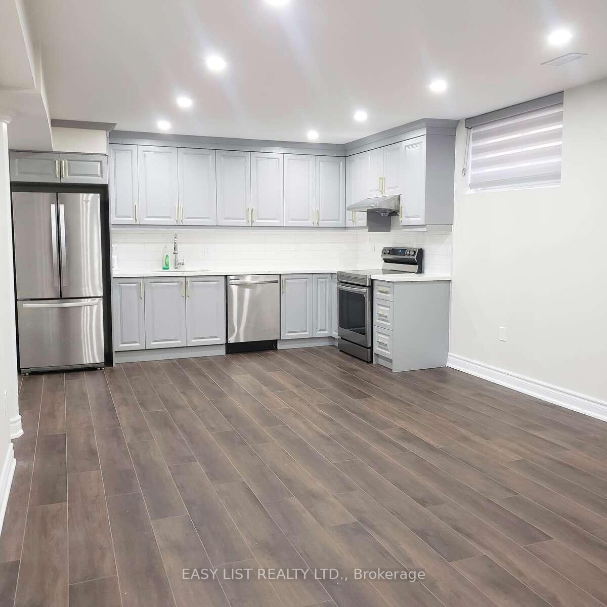 Photo 41 of 103 Fifefield Drive, Vaughan, Maple — HOMEH