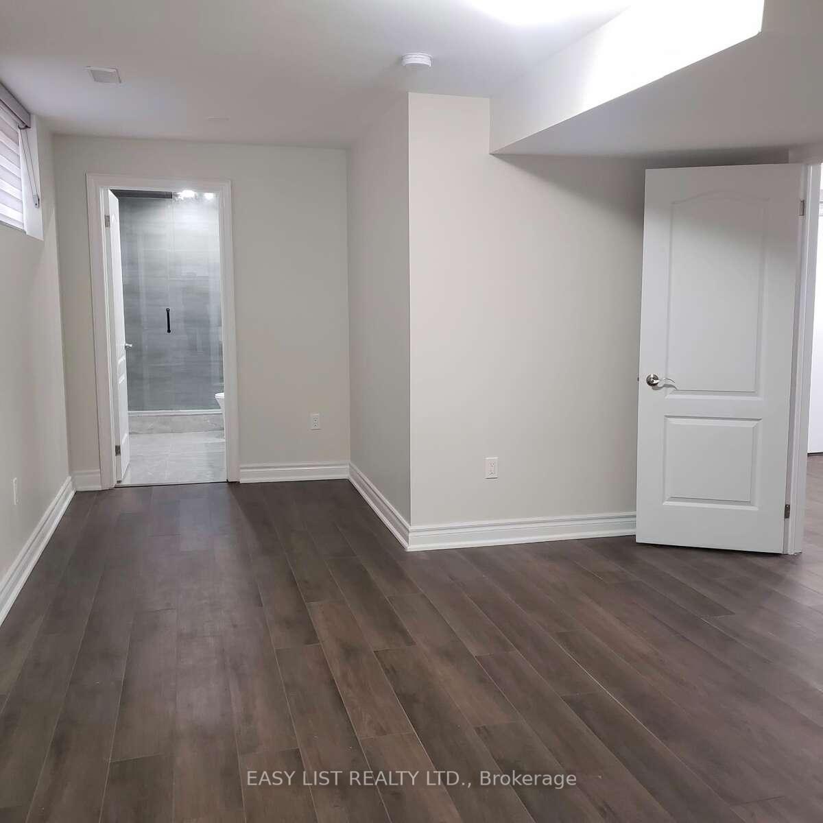 Photo 49 of 103 Fifefield Drive, Vaughan, Maple — HOMEH