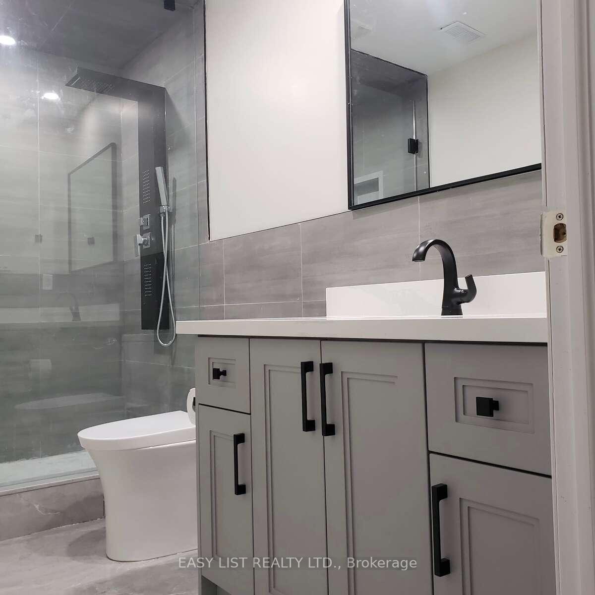 Photo 51 of 103 Fifefield Drive, Vaughan, Maple — HOMEH