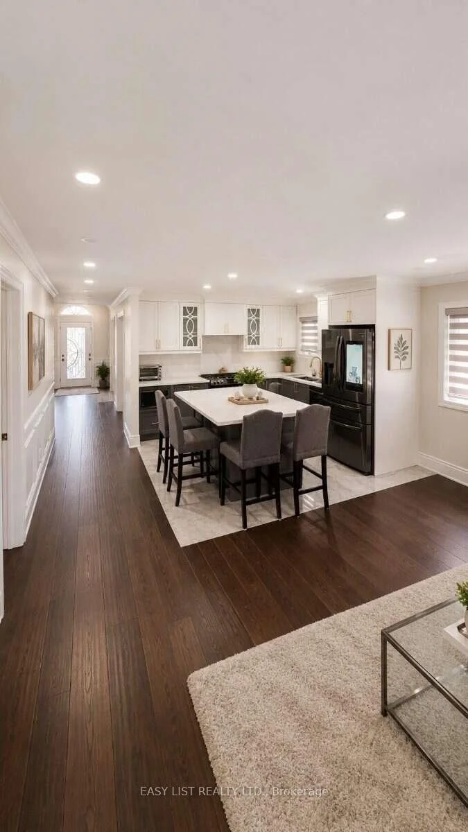 Photo 12 of 103 Fifefield Drive, Vaughan, Maple — HOMEH
