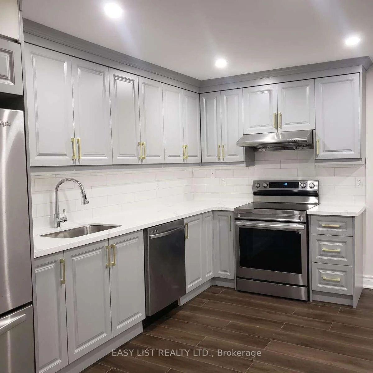 Photo 44 of 103 Fifefield Drive, Vaughan, Maple — HOMEH