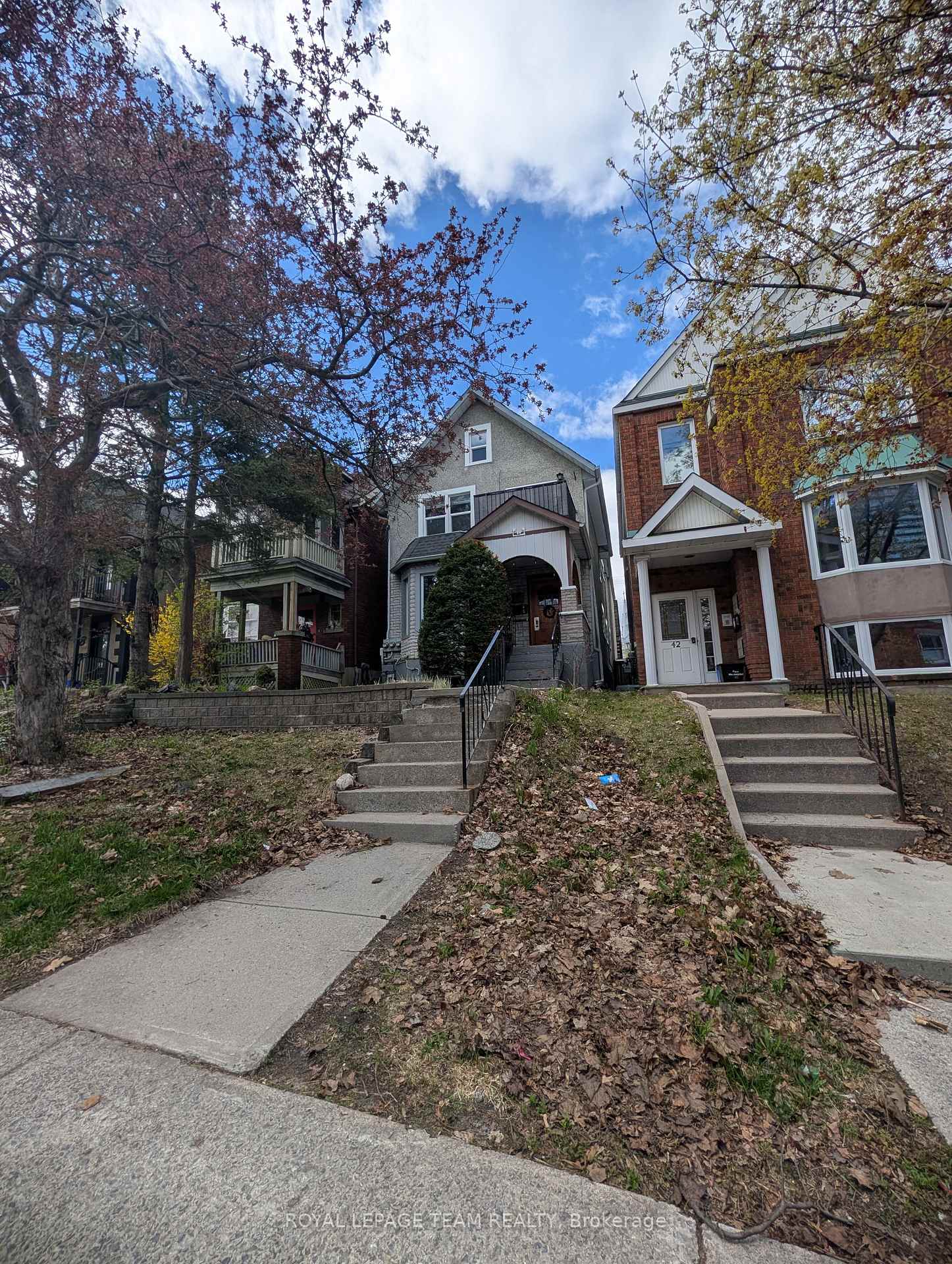 Photo of Unit Unit 2, 44 Spadina Avenue