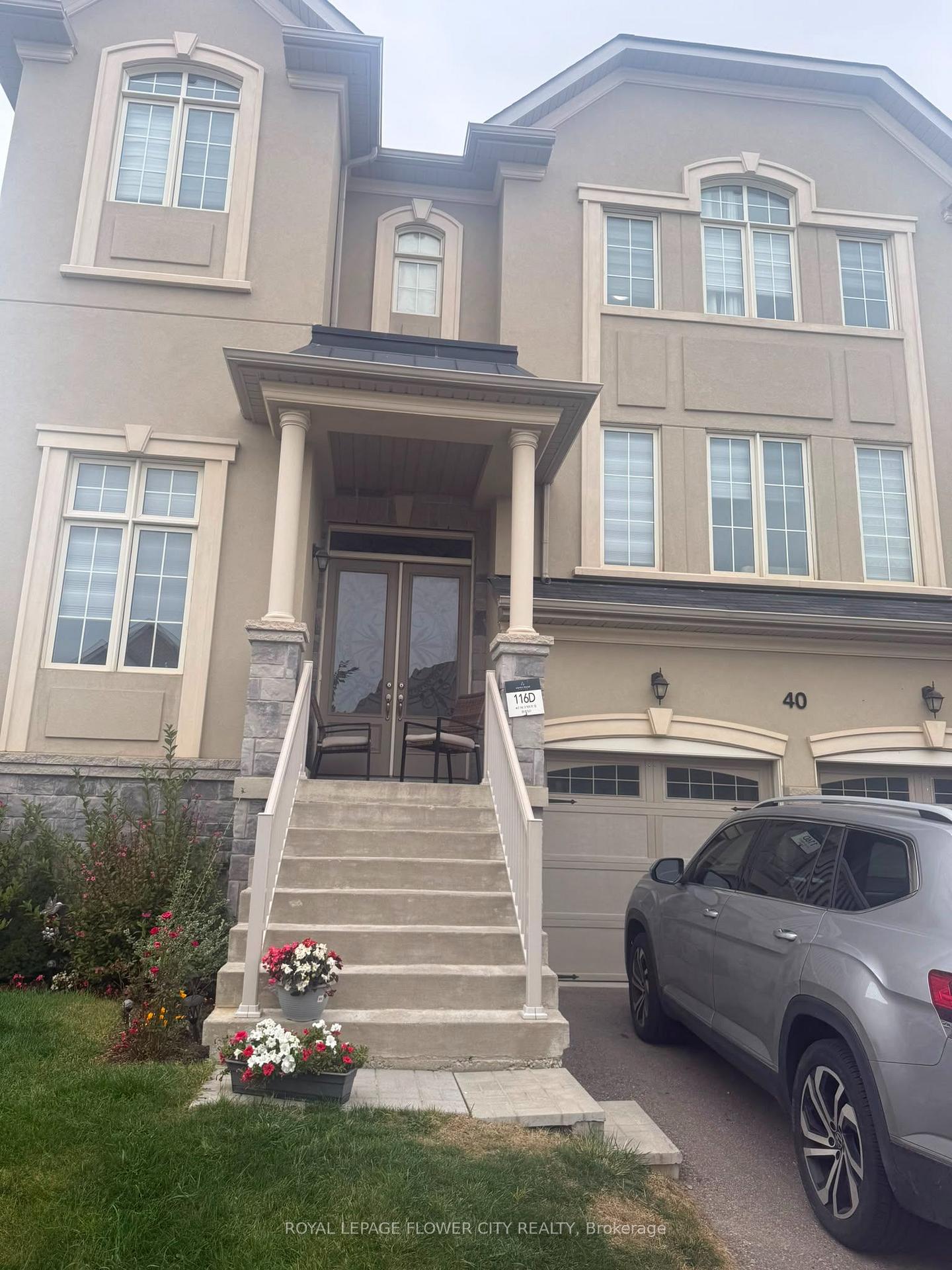 Photo 2 of 41 Cape Dorset Crescent, Brampton, Sandringham-Wellington — HOMEH