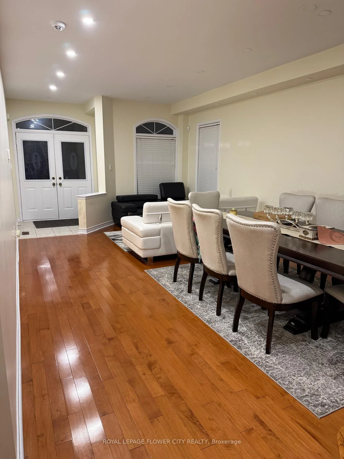Photo 12 of 41 Cape Dorset Crescent, Brampton, Sandringham-Wellington — HOMEH