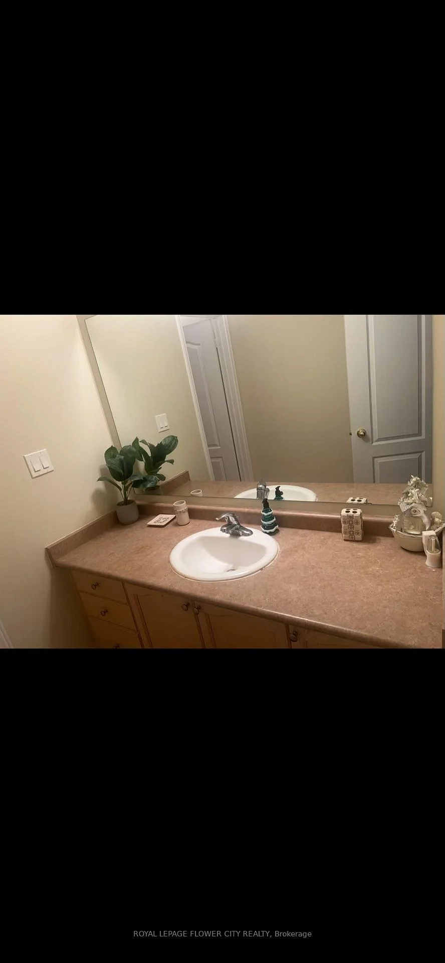 Photo 26 of 41 Cape Dorset Crescent, Brampton, Sandringham-Wellington — HOMEH