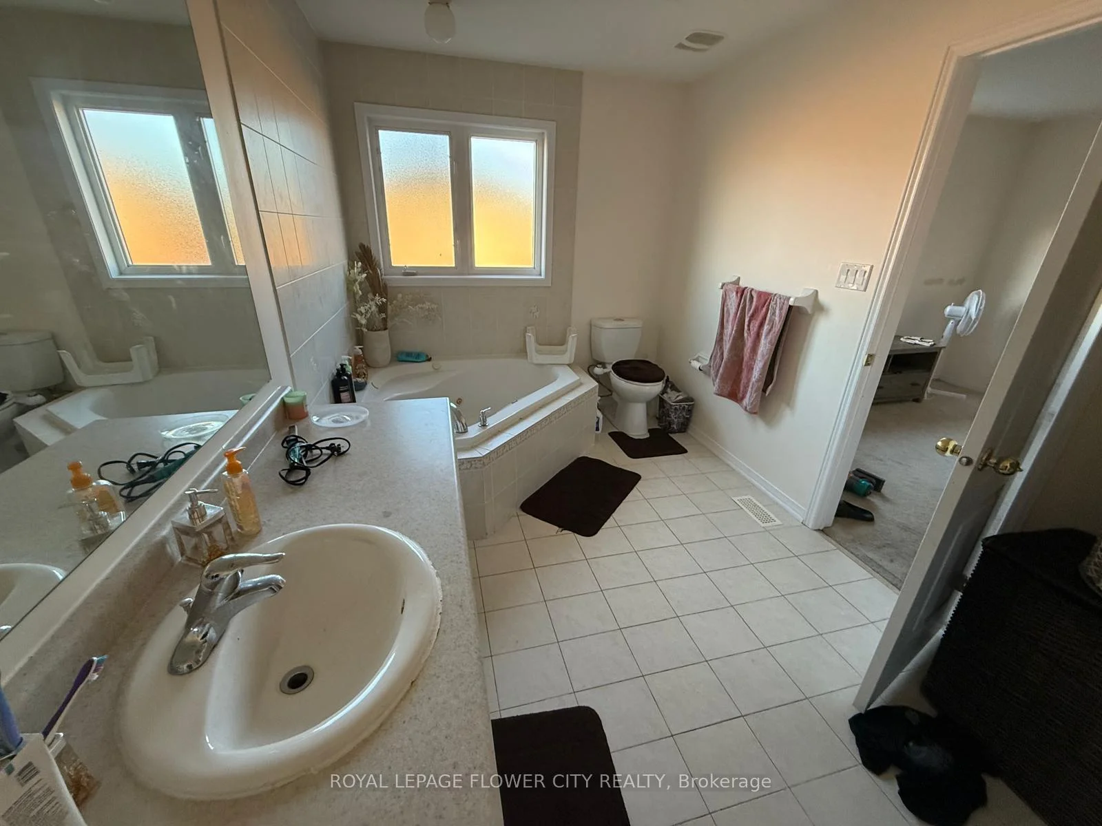 Photo 38 of 41 Cape Dorset Crescent, Brampton, Sandringham-Wellington — HOMEH